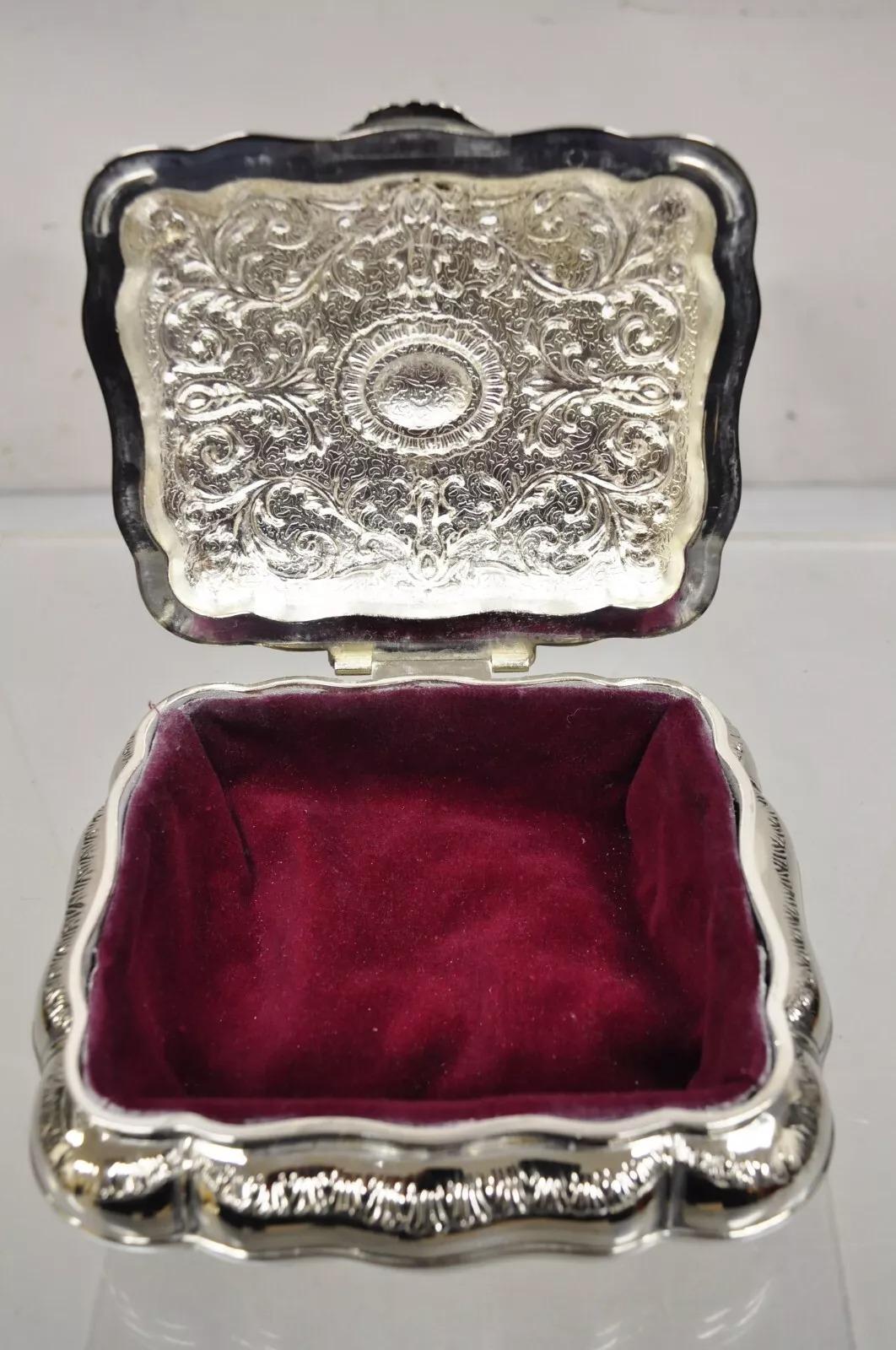 Caja de joyería vintage chapada en plata de International Silver Company con forro de terciopelo Desconocido
