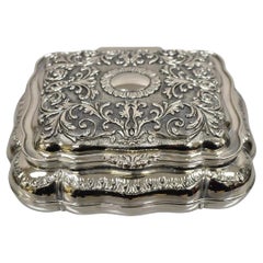 Caja de joyería vintage chapada en plata de International Silver Company con forro de terciopelo