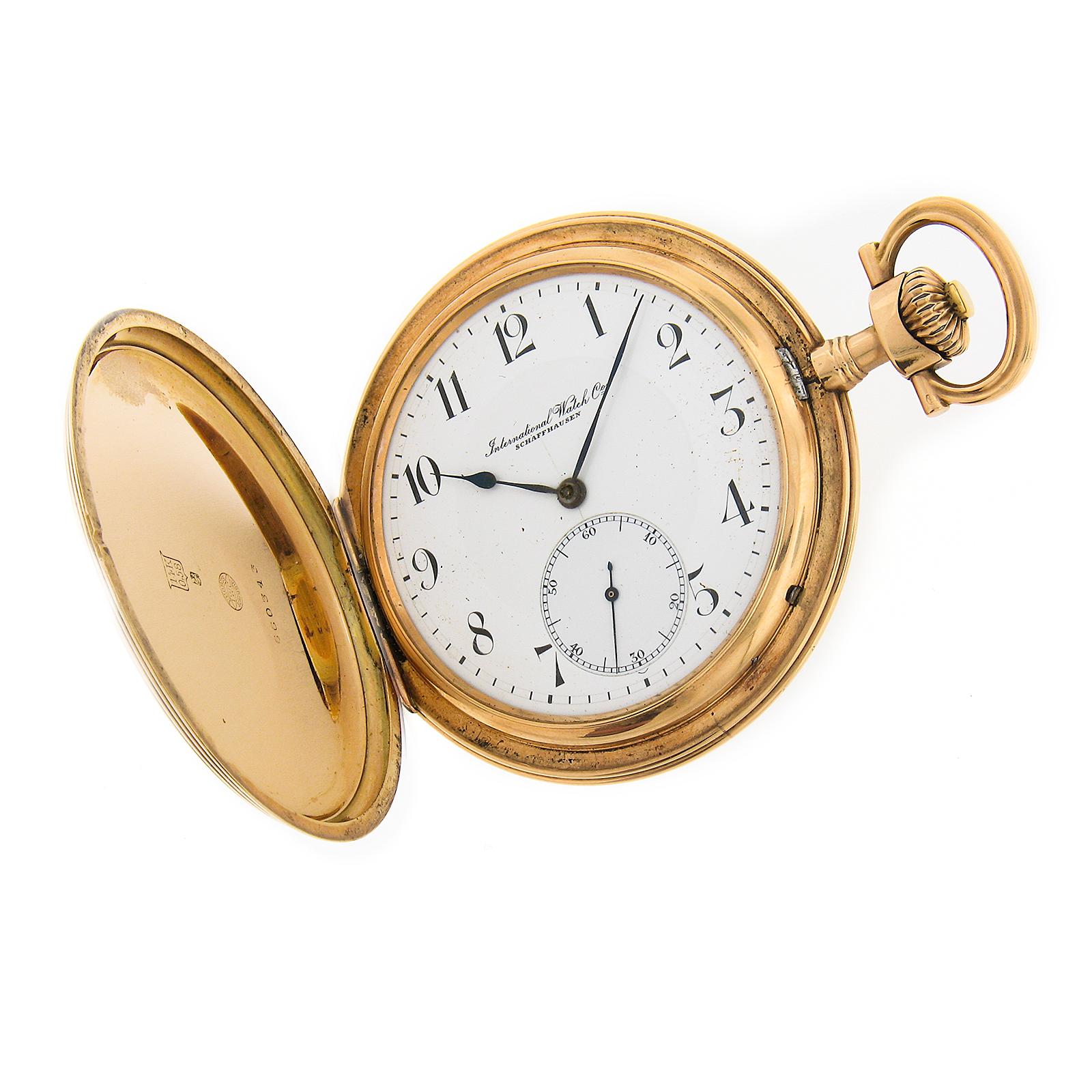 Hier haben wir eine große Schweizer Taschenuhr von International Watch Co. in einem soliden 14k Gelbgold konzentrischen Fall und Funktionen in der gesamten schönen Patina, die intakt ist gemacht. Sie ist mit einem Schweizer Uhrwerk ausgestattet, das