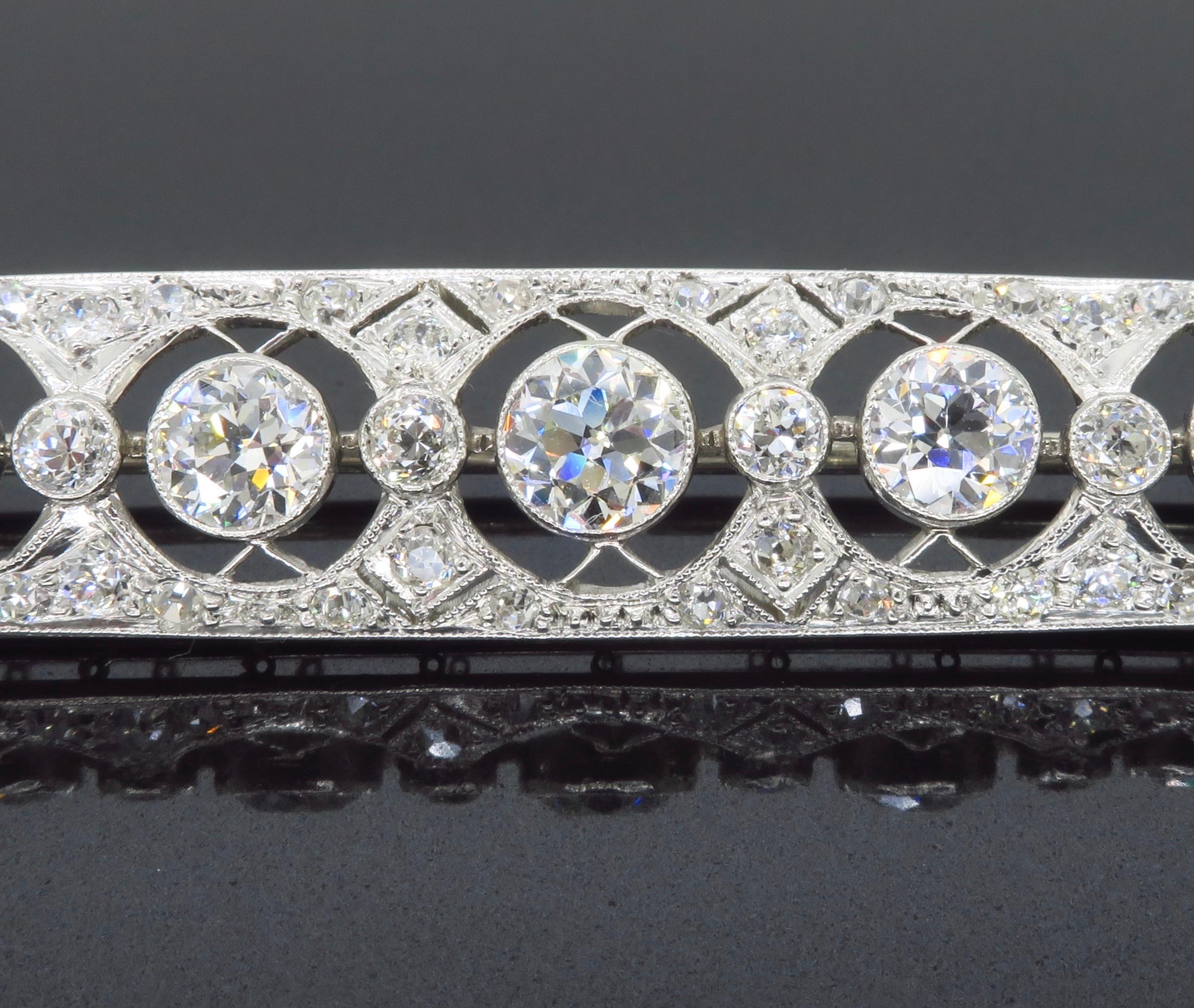 Women's or Men's Vintage Intricate Diamond & Platinum Brooch  For Sale