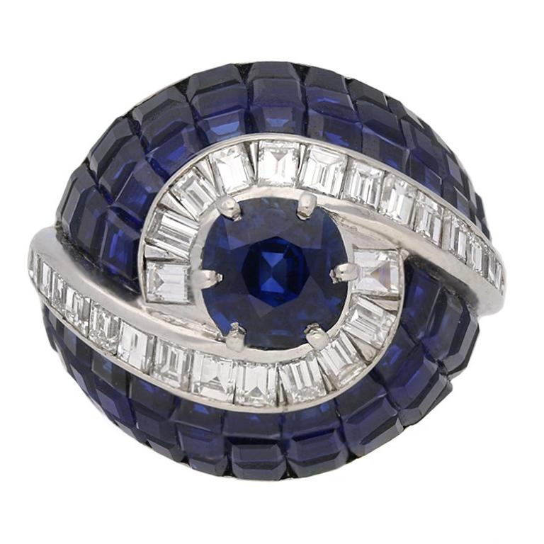 Vintage invisibly set sapphire and diamond ring, circa 1950. For Sale