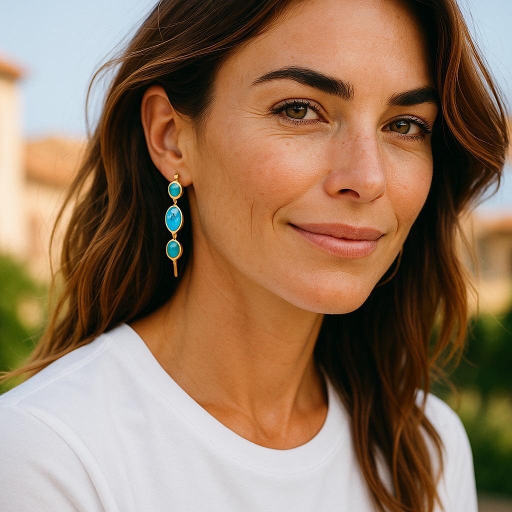 Women's Vintage Ippolita Trending  18K Gold Hoop Earrings Cabochon Turquoise  1.25 Inch For Sale
