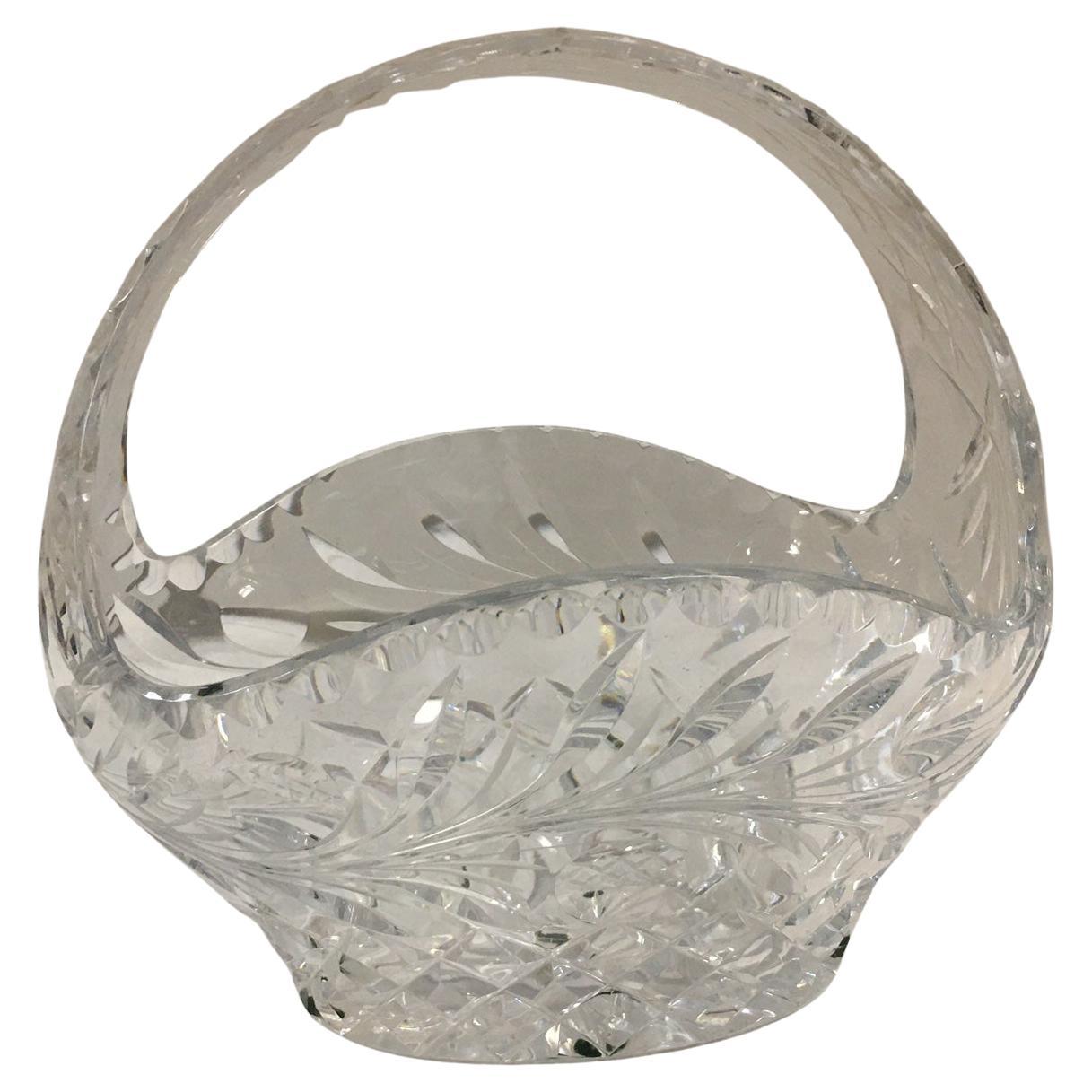 Cesta de fruta de cristal irlandés vintage con asa