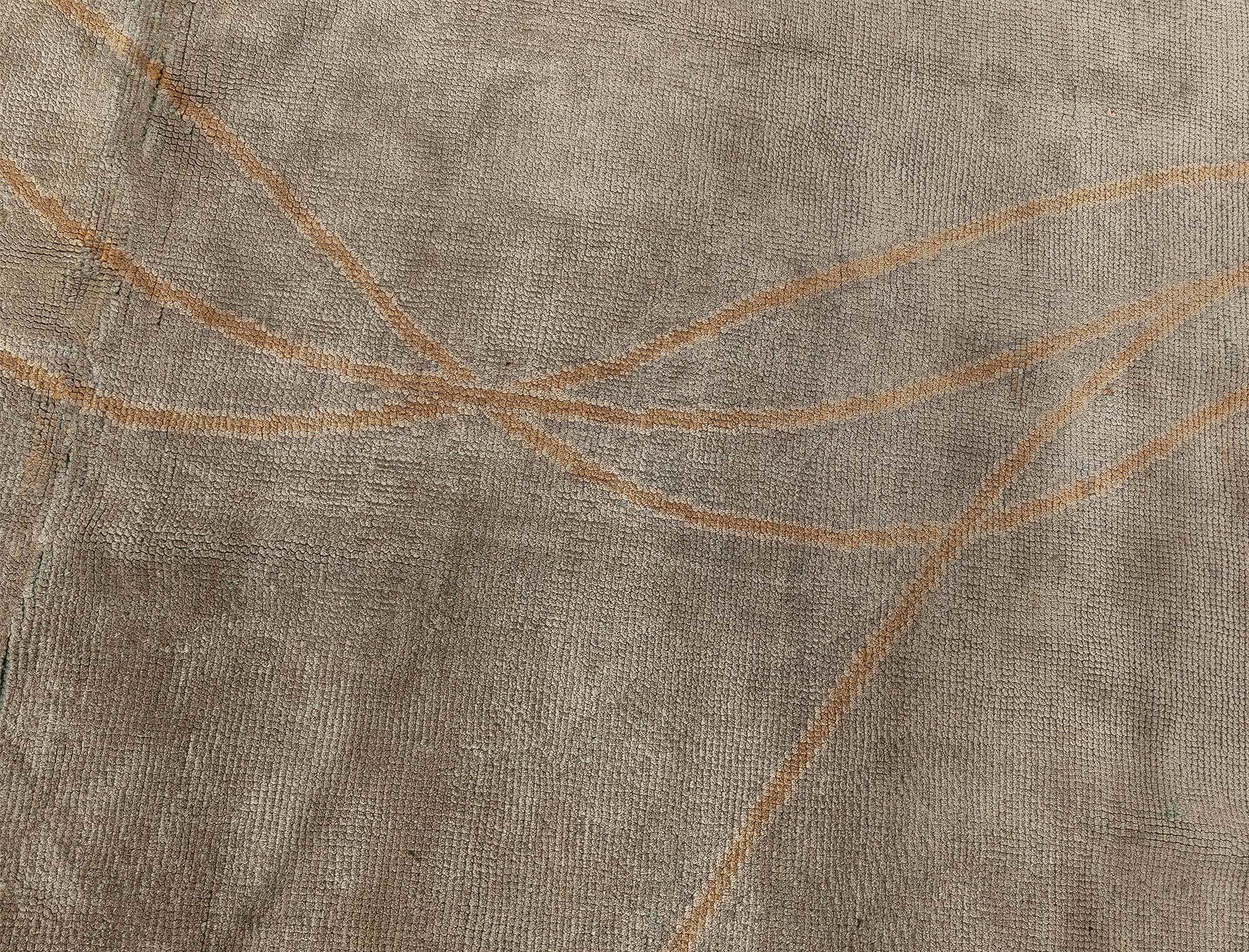 20ième siècle Tapis vintage irlandais Donegal Botanique dans les tons doux de la terre Doris Leslie Blau en vente
