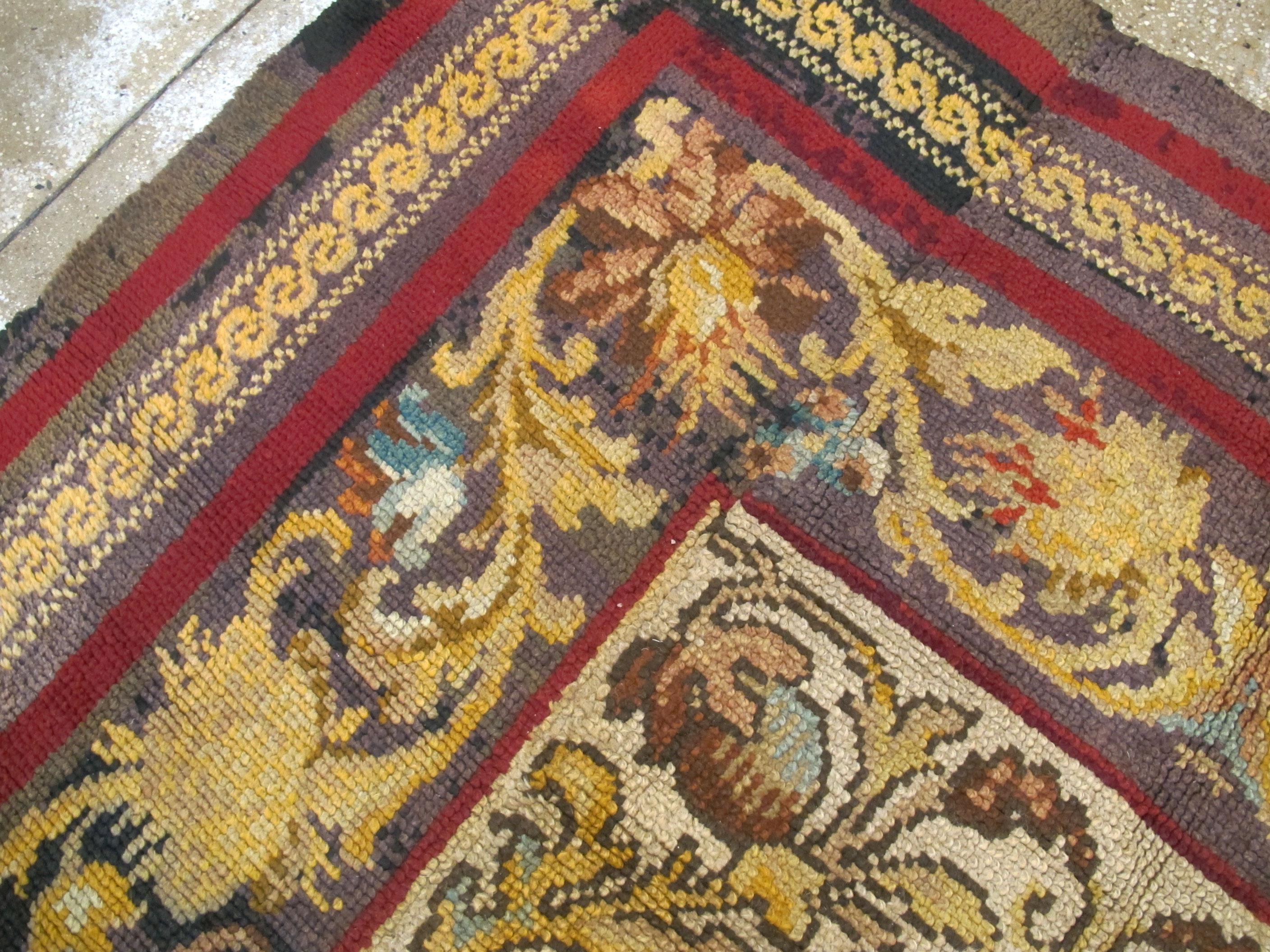 Vintage Irish Donegal Rug In Good Condition For Sale In New York, NY