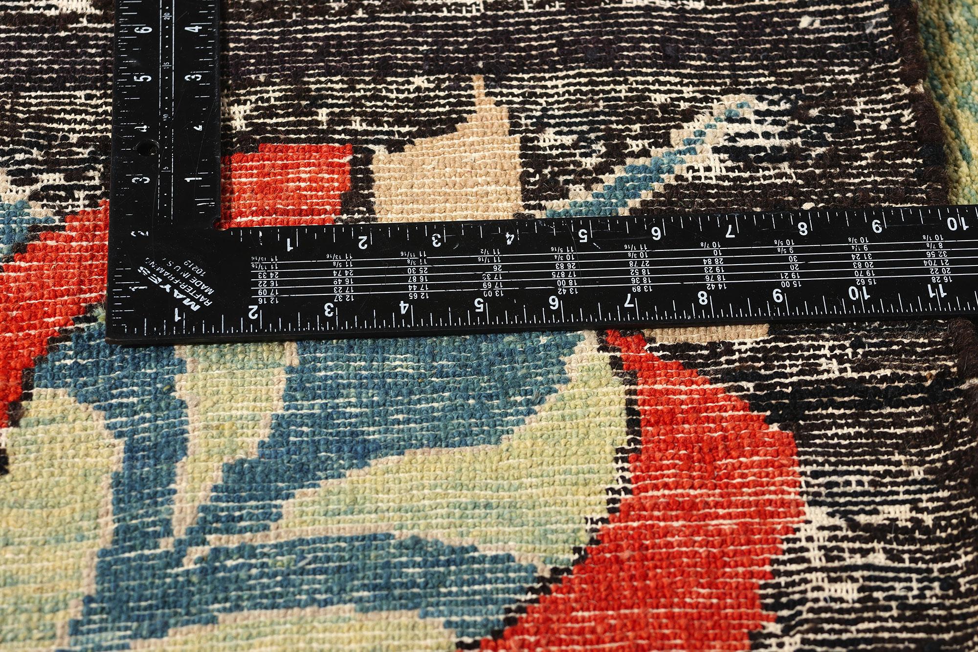 Irischer Donegal-Teppich im Vintage-Stil, inspiriert von CFA Voysey & William Morris (20. Jahrhundert) im Angebot