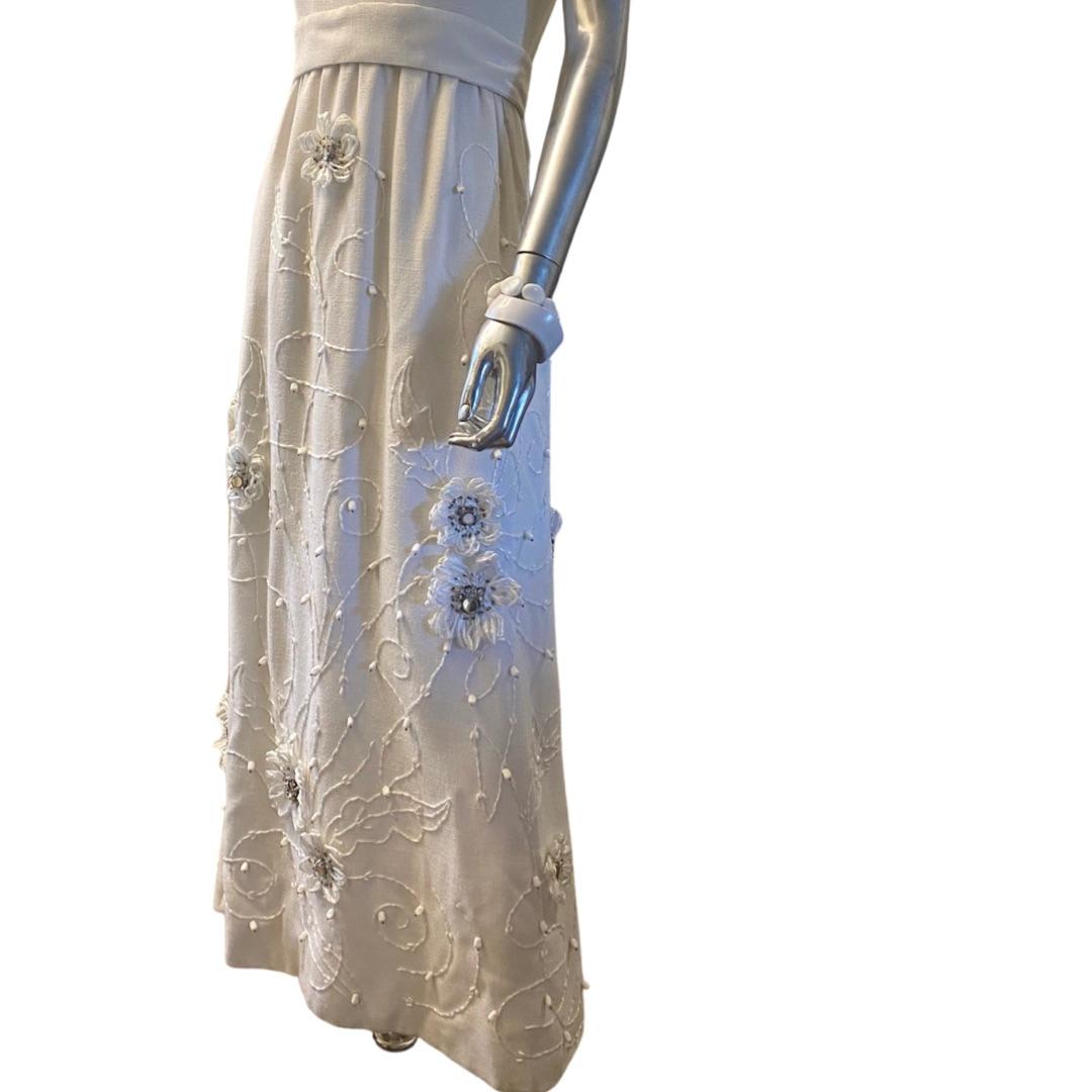 Vintage Custom Irish Linen Embellished Floral Maxi Dress by Truly Social Size 8 In Good Condition For Sale In Palm Springs, CA