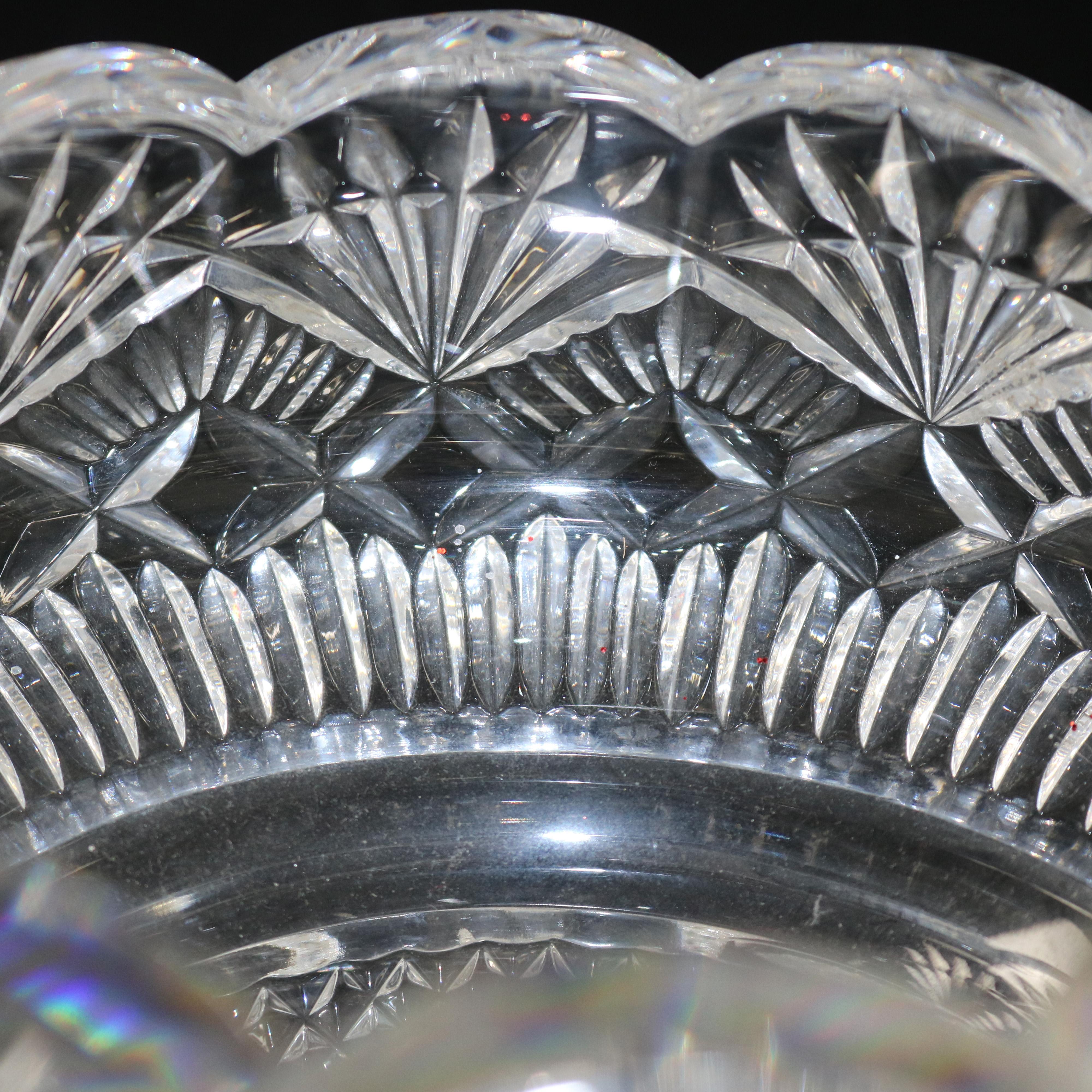 Vintage Irish Waterford School Cut Crystal Center Bowl, 20th Century In Good Condition In Big Flats, NY