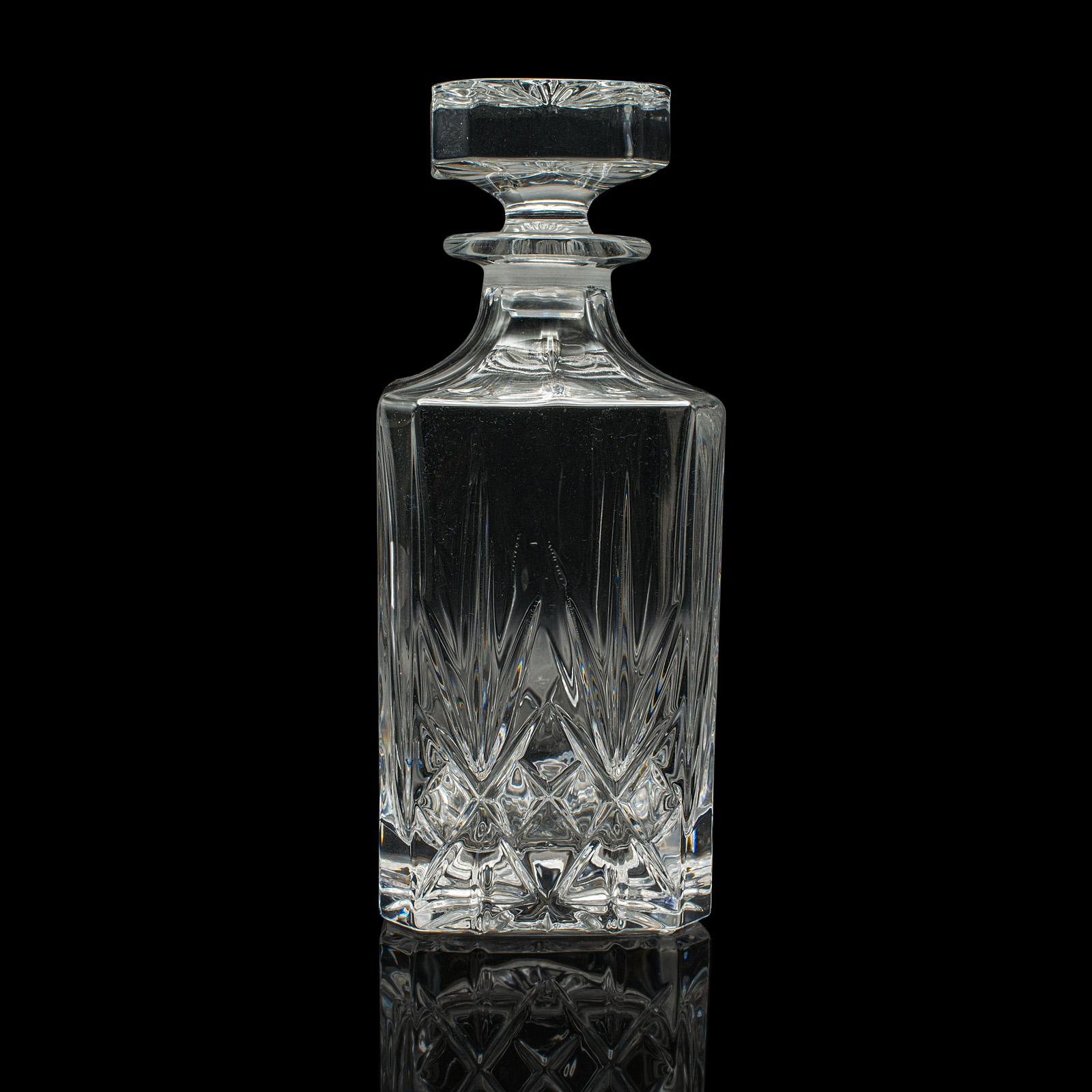 Vintage Irish Whiskey Decanter, Cut Crystal Glass, Spirits, Bourbon, Mid Century In Good Condition For Sale In Hele, Devon, GB