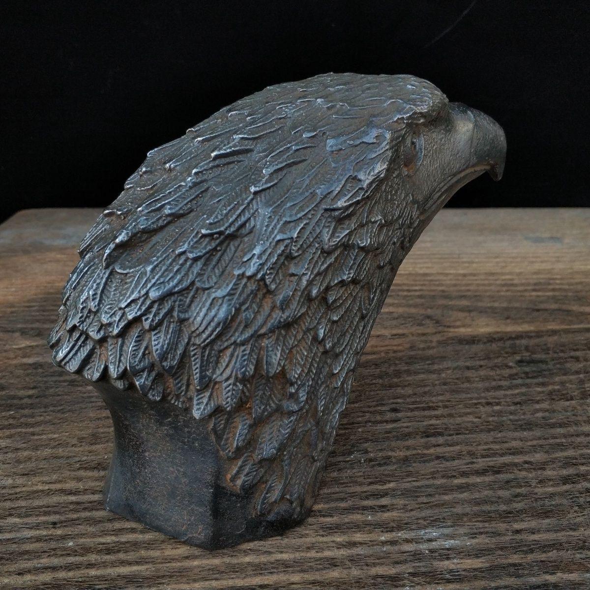 Vintage Iron 21cm Length Eagle Head Sculpture In Fair Condition For Sale In 景德镇市, CN