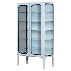 Cabinet médical vintage en fer et verre, années 1970