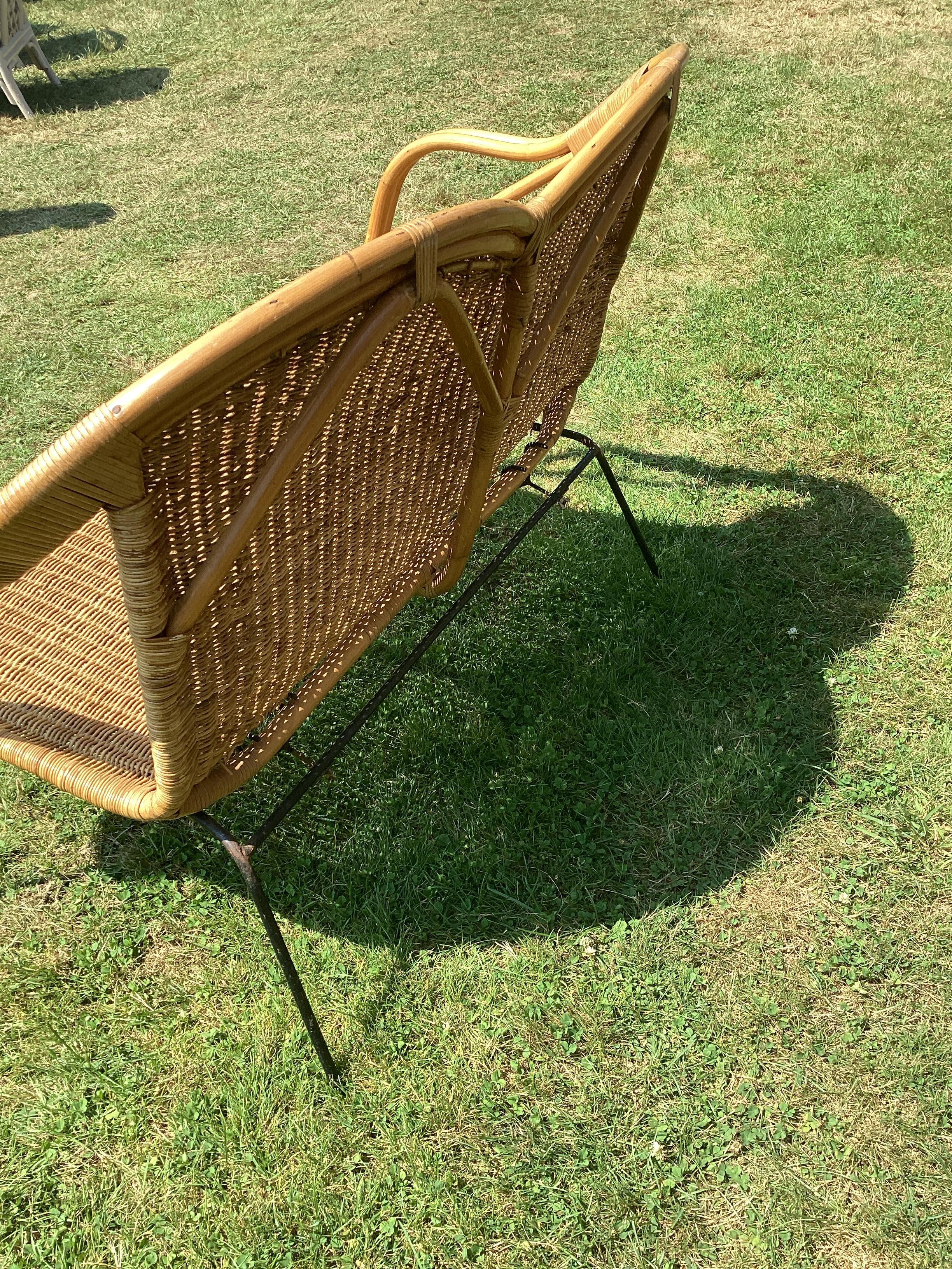 Vintage Iron and Wicker Settee In Good Condition In Chapel Hill, NC