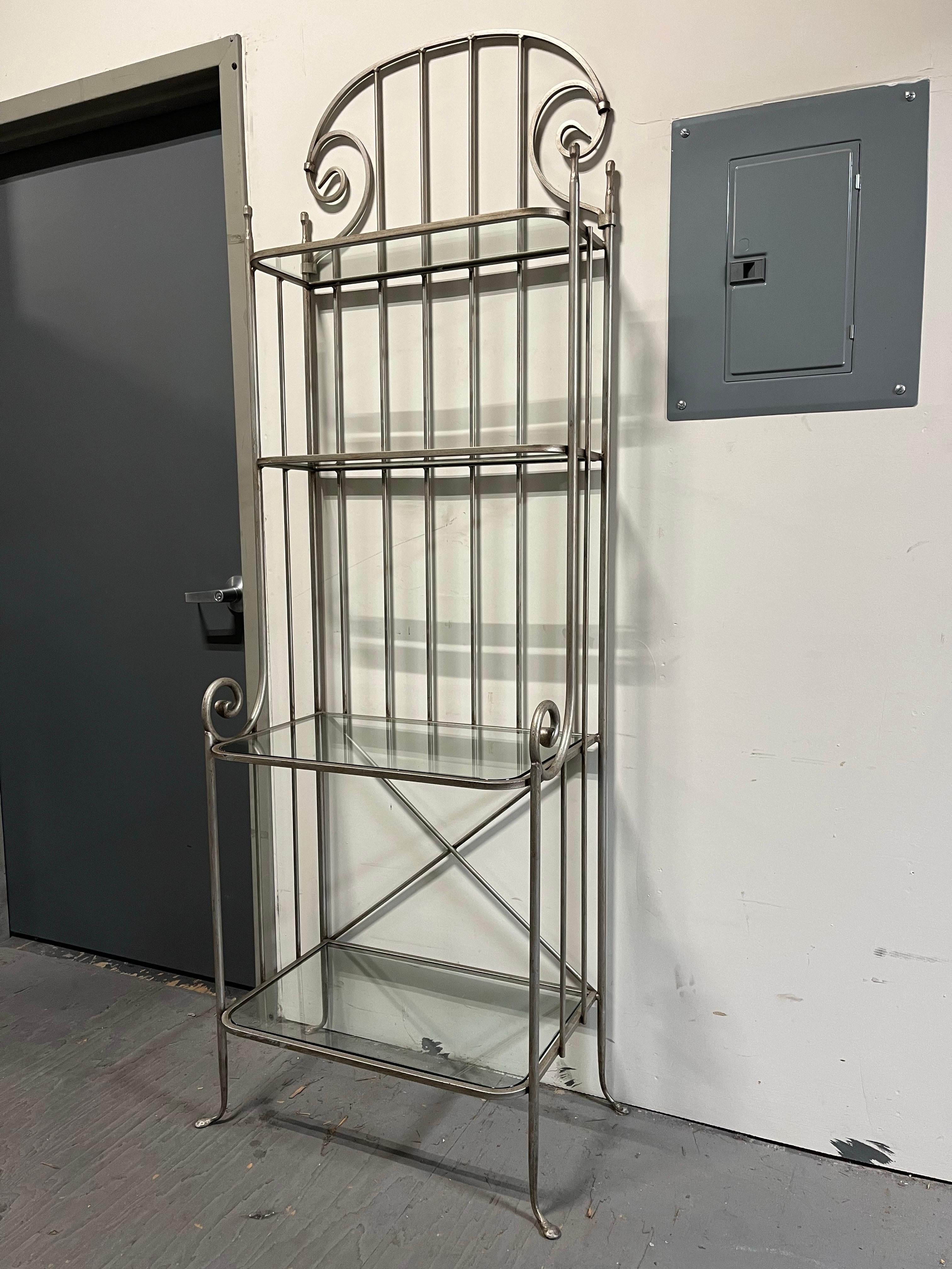 Vintage Eisen Etagere Glasregale (Moderne der Mitte des Jahrhunderts) im Angebot
