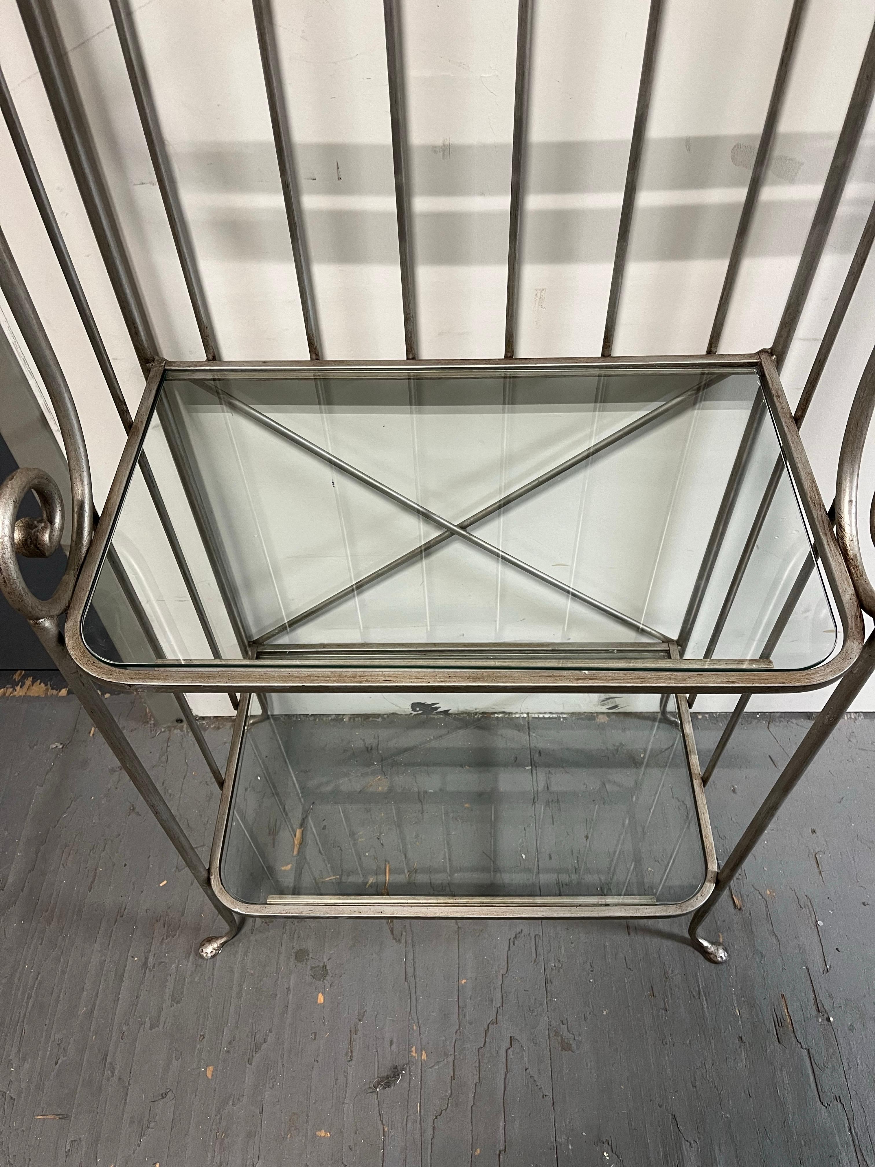 Vintage Eisen Etagere Glasregale im Zustand „Gut“ im Angebot in W Allenhurst, NJ