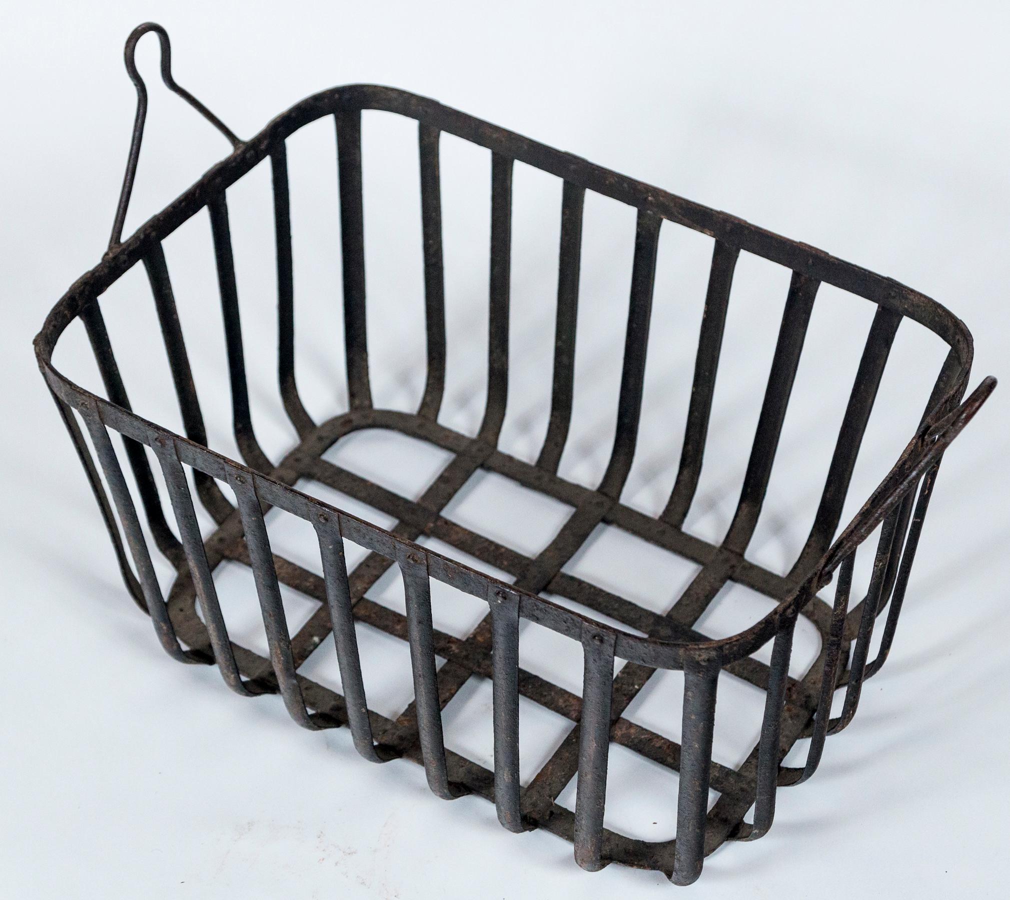 Vintage Iron Field Basket, 20th Century For Sale 1
