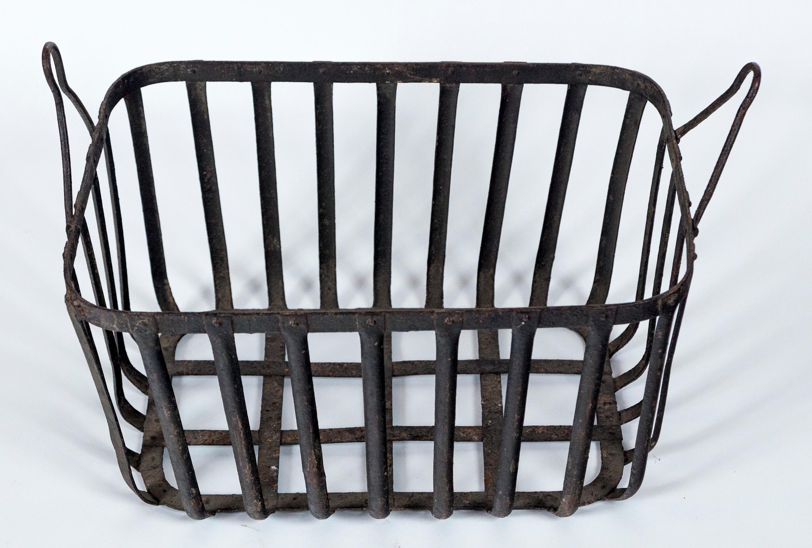 Vintage Iron Field Basket, 20th Century For Sale 2