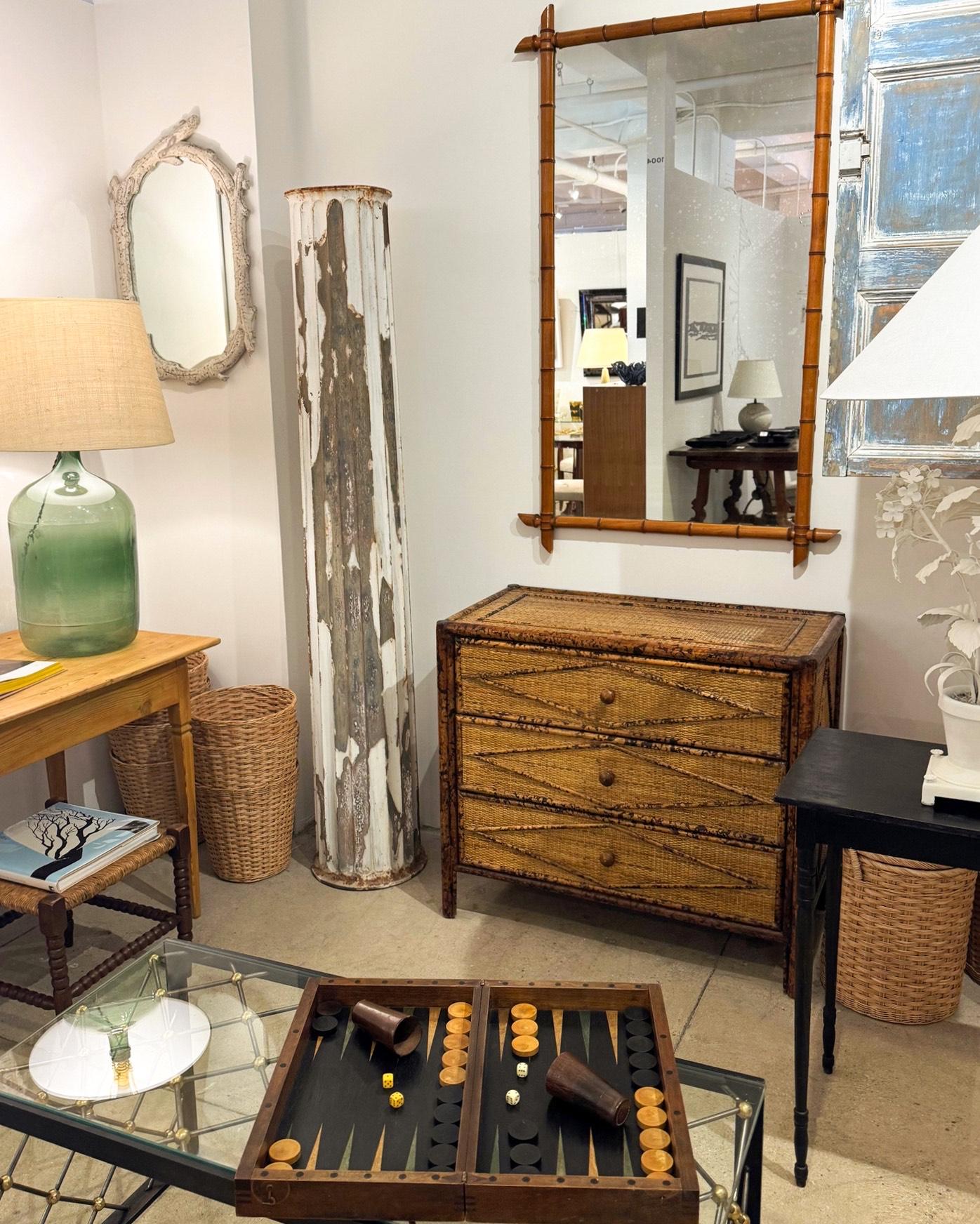 Table basse vintage en fer et verre en vente 5