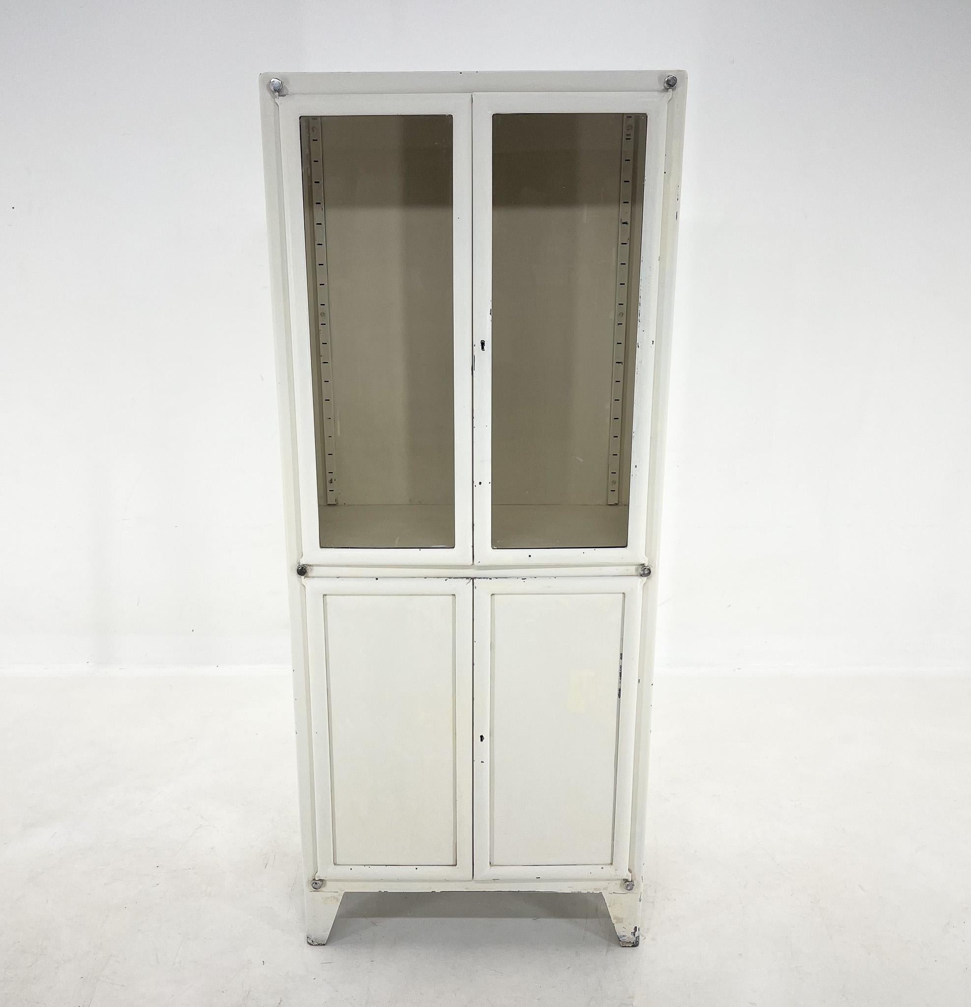 Vintage Iron & Glass Medical Cabinet, Czechoslovakia In Good Condition For Sale In Praha, CZ