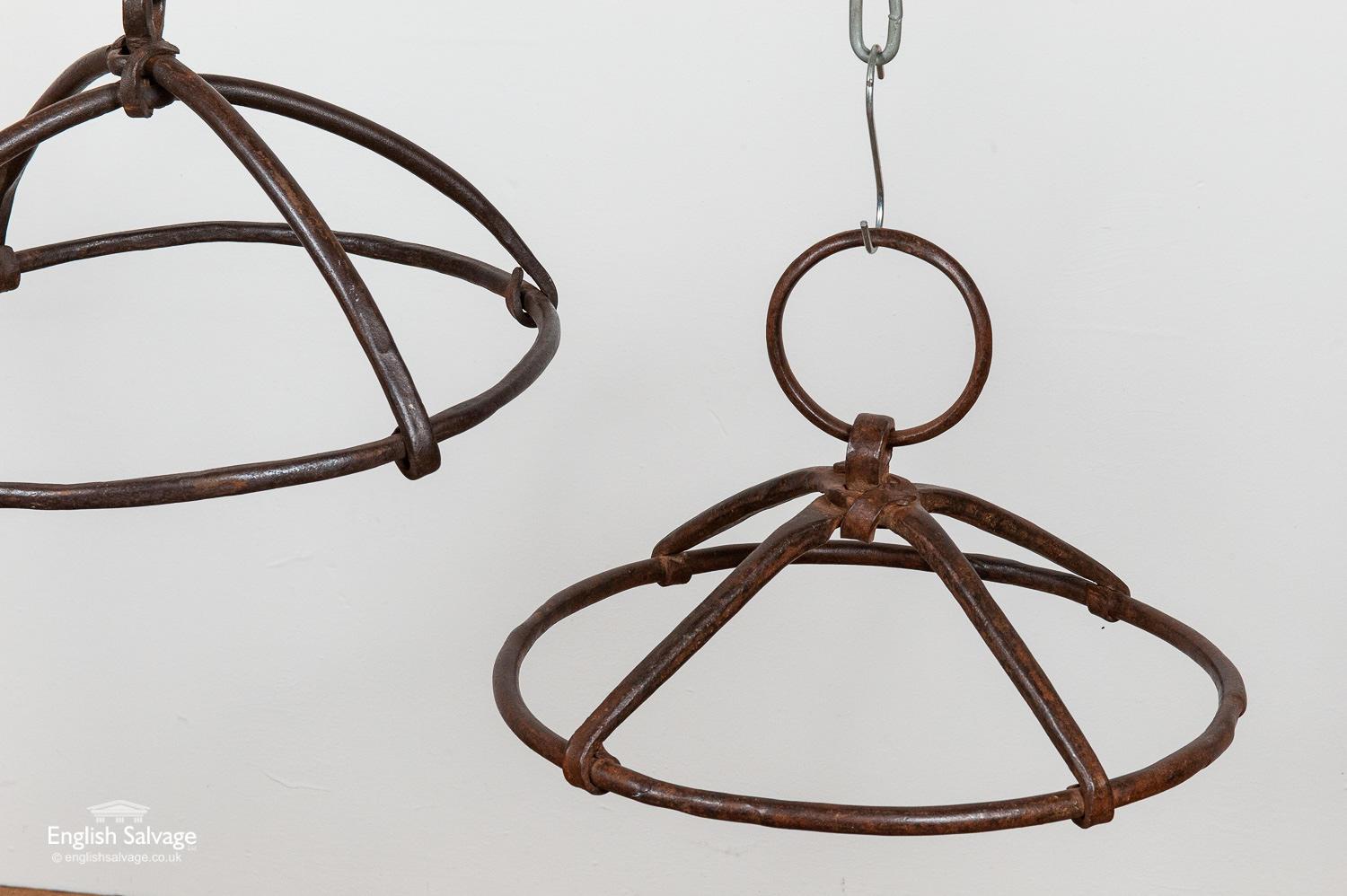 Vintage Iron Indian Hangers, 20th Century In Good Condition For Sale In London, GB