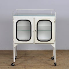 Carro médico vintage de hierro, años 70