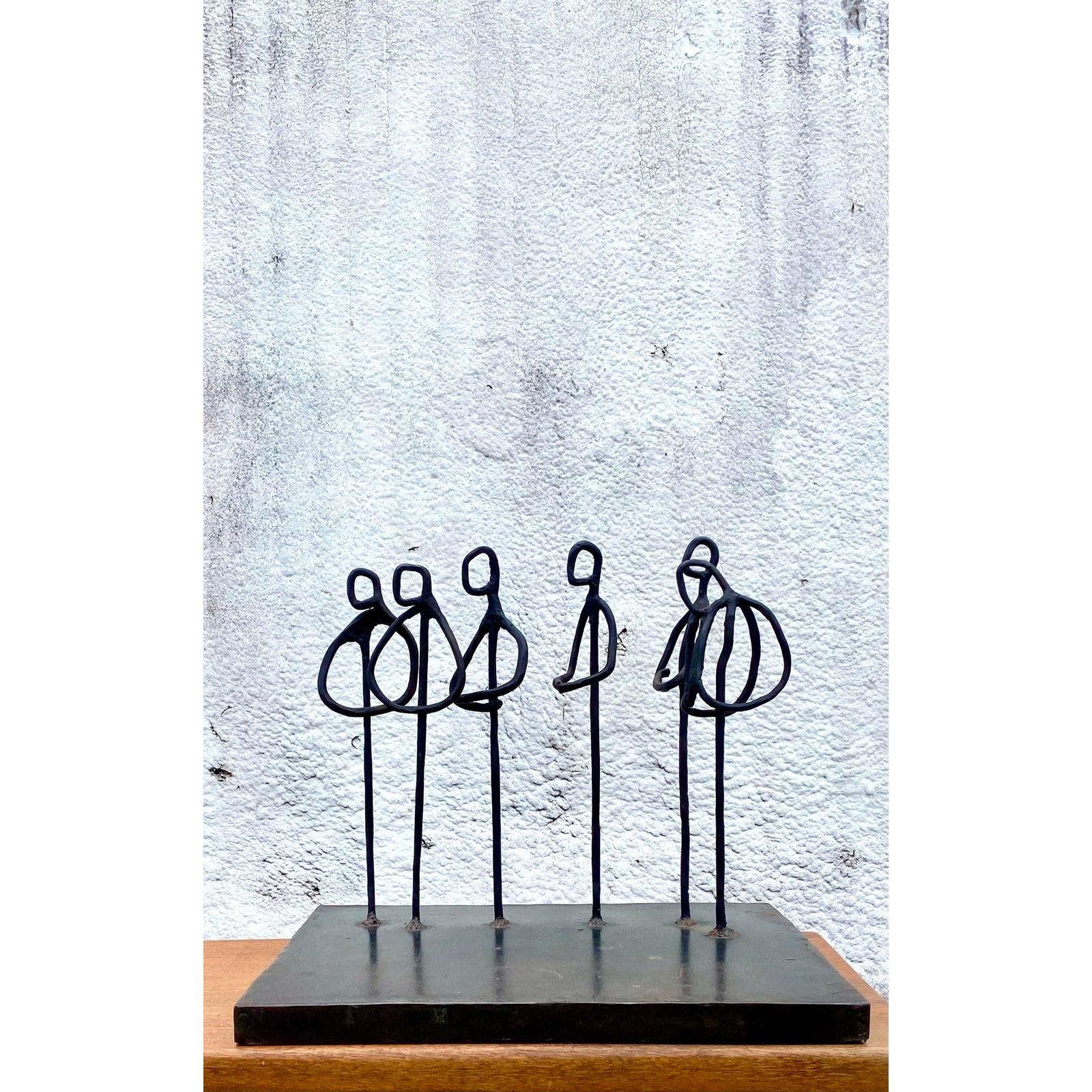 Sculpture d'origine en fer vintage d'un groupe de cueilleurs signée Acs en vente 2