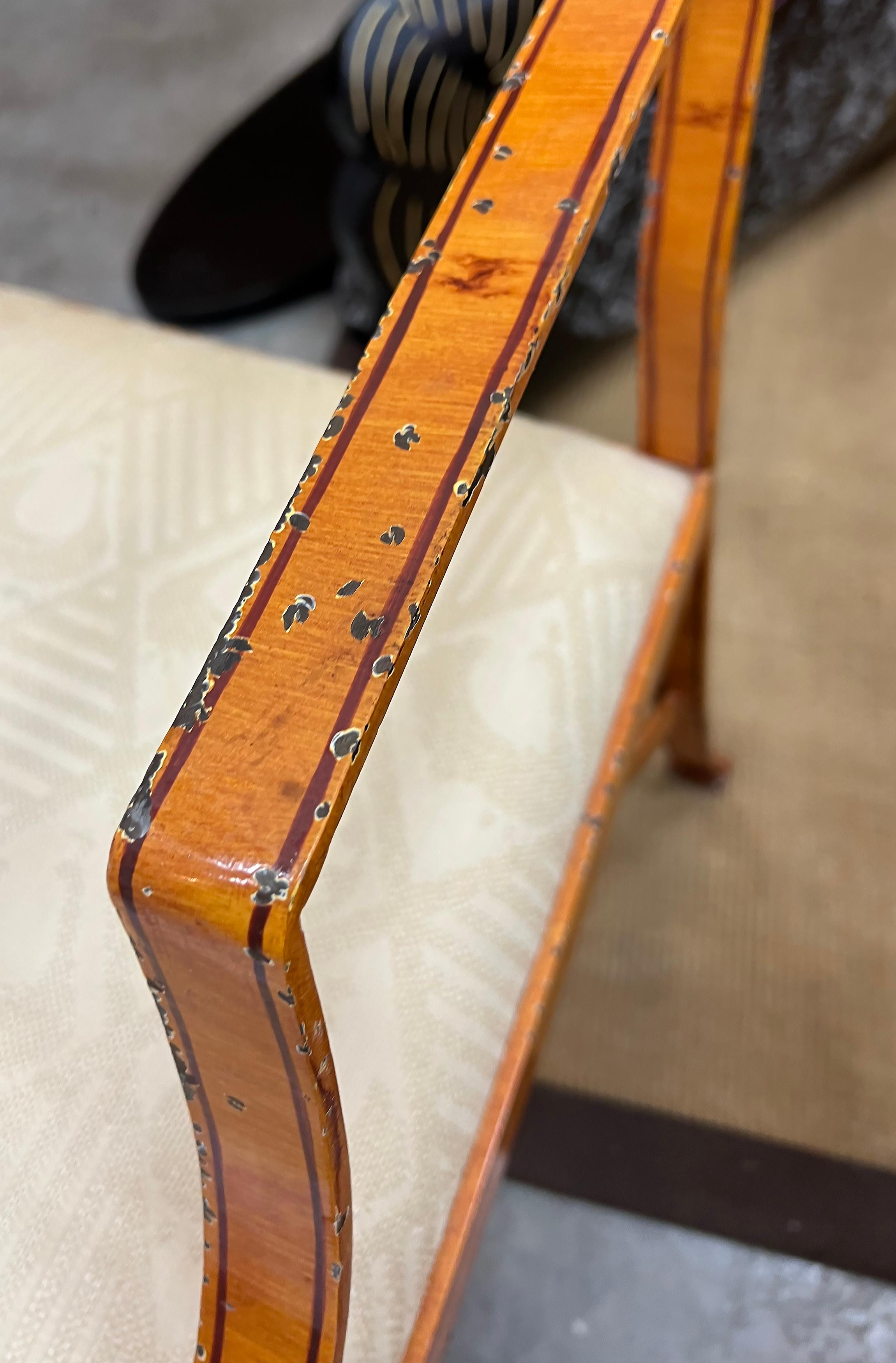 Vintage Eisen Trompe-l'œil Holzmaserung Sessel im Biedermeier Stil, Paar (Emaille)