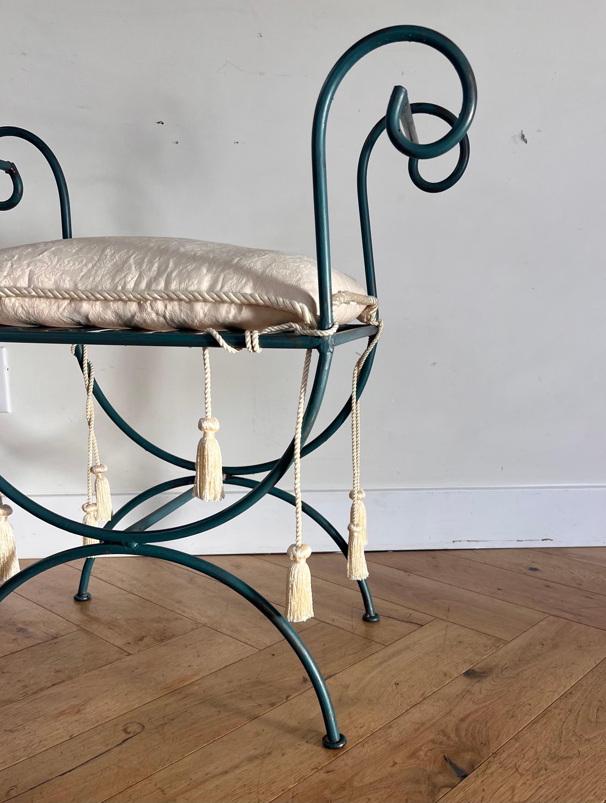 Vintage iron vanity stool with tasseled seat pillow, 20th century  For Sale 7