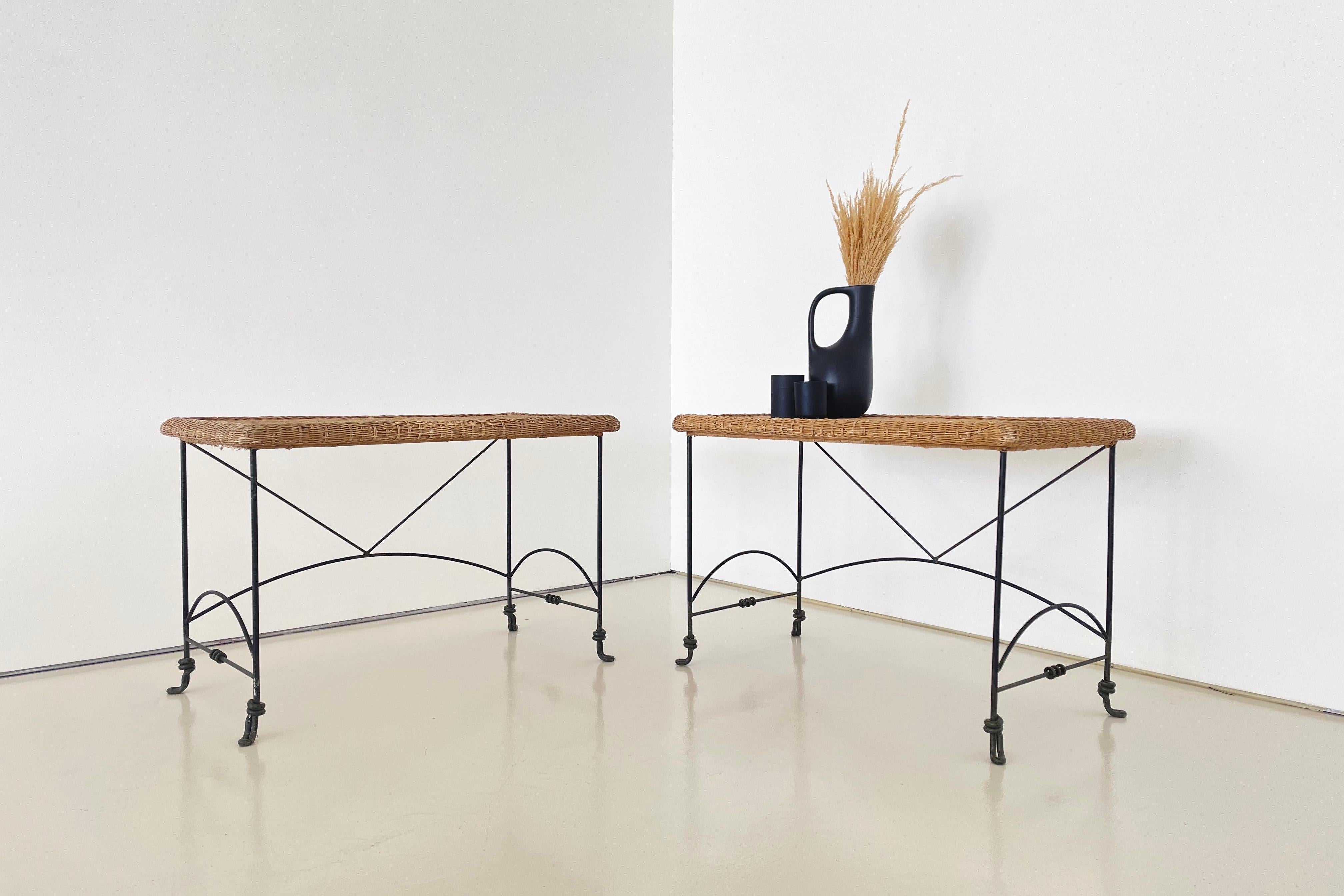 Table console vintage en fer et osier, 2 de 2 en vente 1