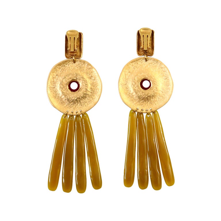 Vintage Isaky Paris Gold Tone Dangling Earrings Circa 1980s In Good Condition For Sale In New York, NY