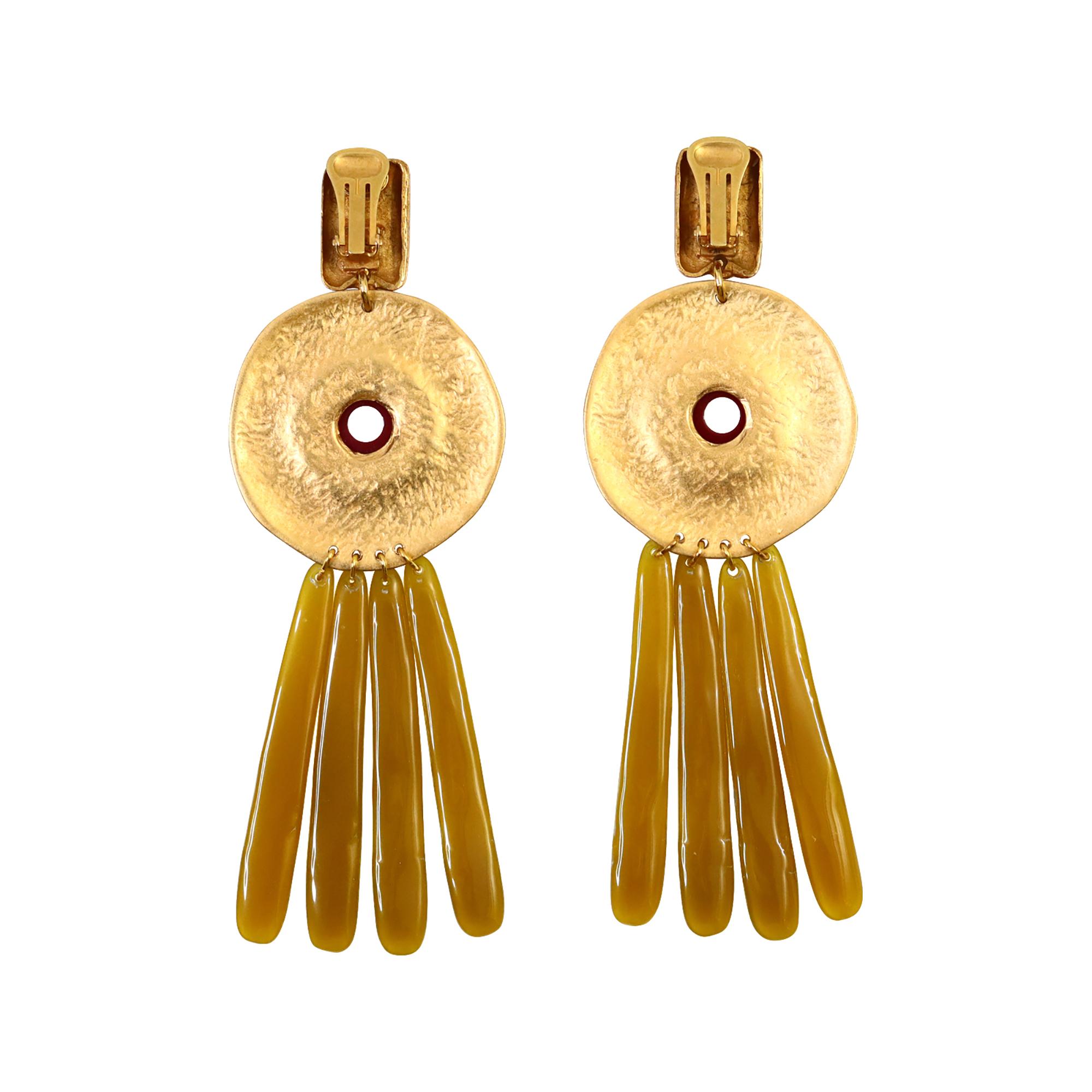 Pendientes colgantes vintage Isaky Paris en tono dorado Circa años 80 en venta 4