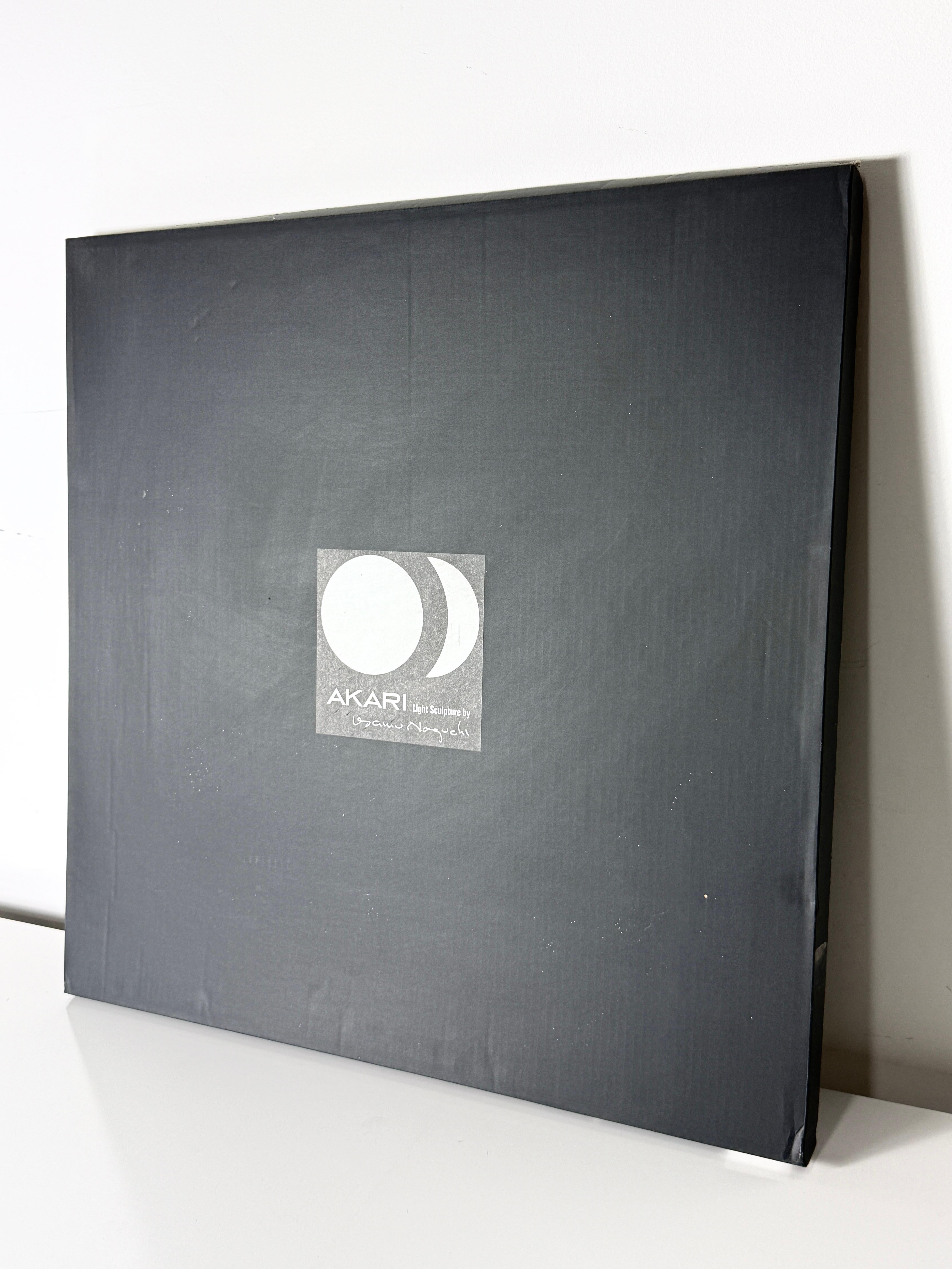 Vintage Isamu Noguchi Akari Light Sculpture 21A Pendant Saucer Lamp Unused For Sale 5