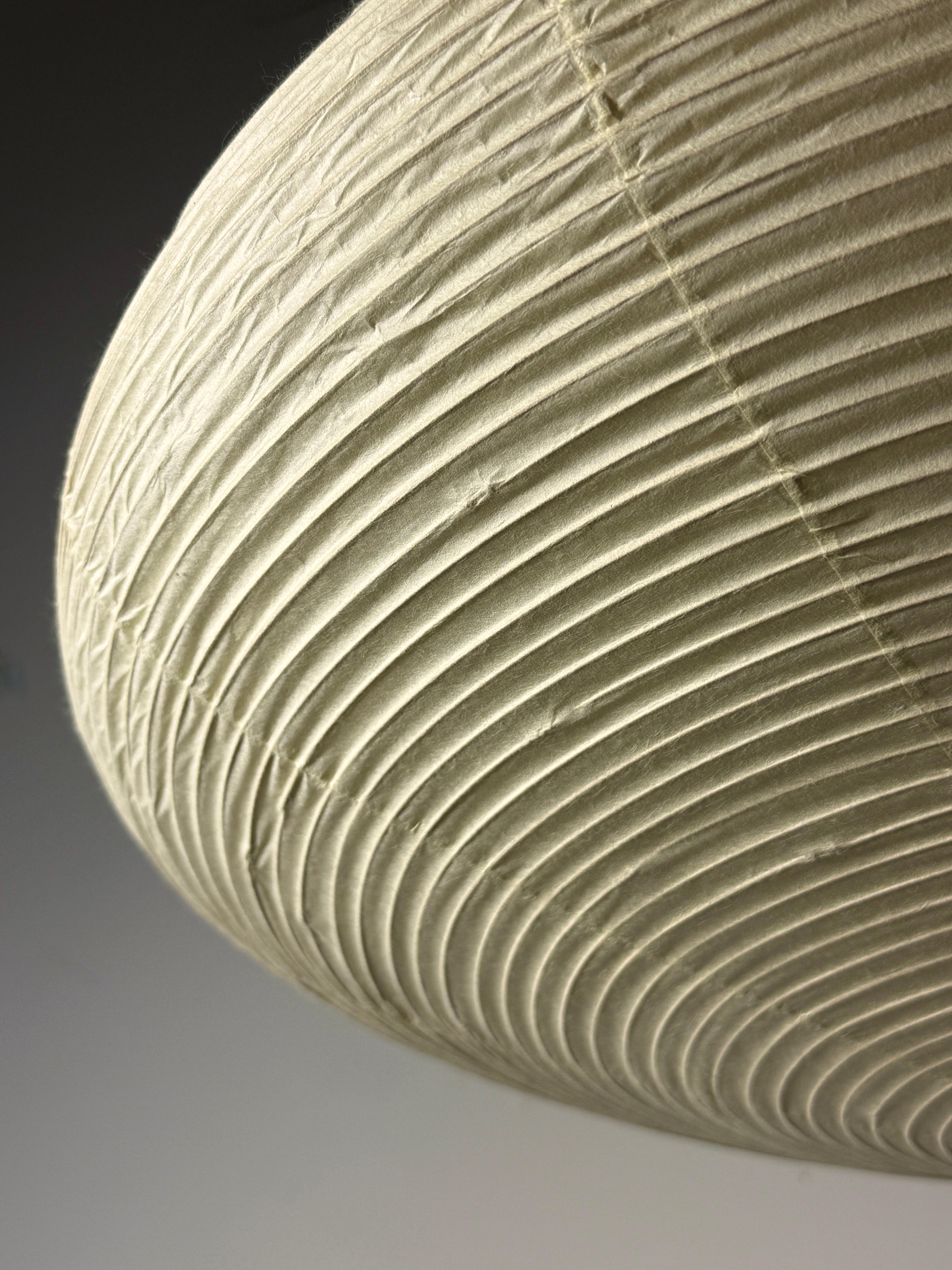 Vintage Isamu Noguchi Akari Light Sculpture 21A Pendant Saucer Lamp Unused For Sale 3