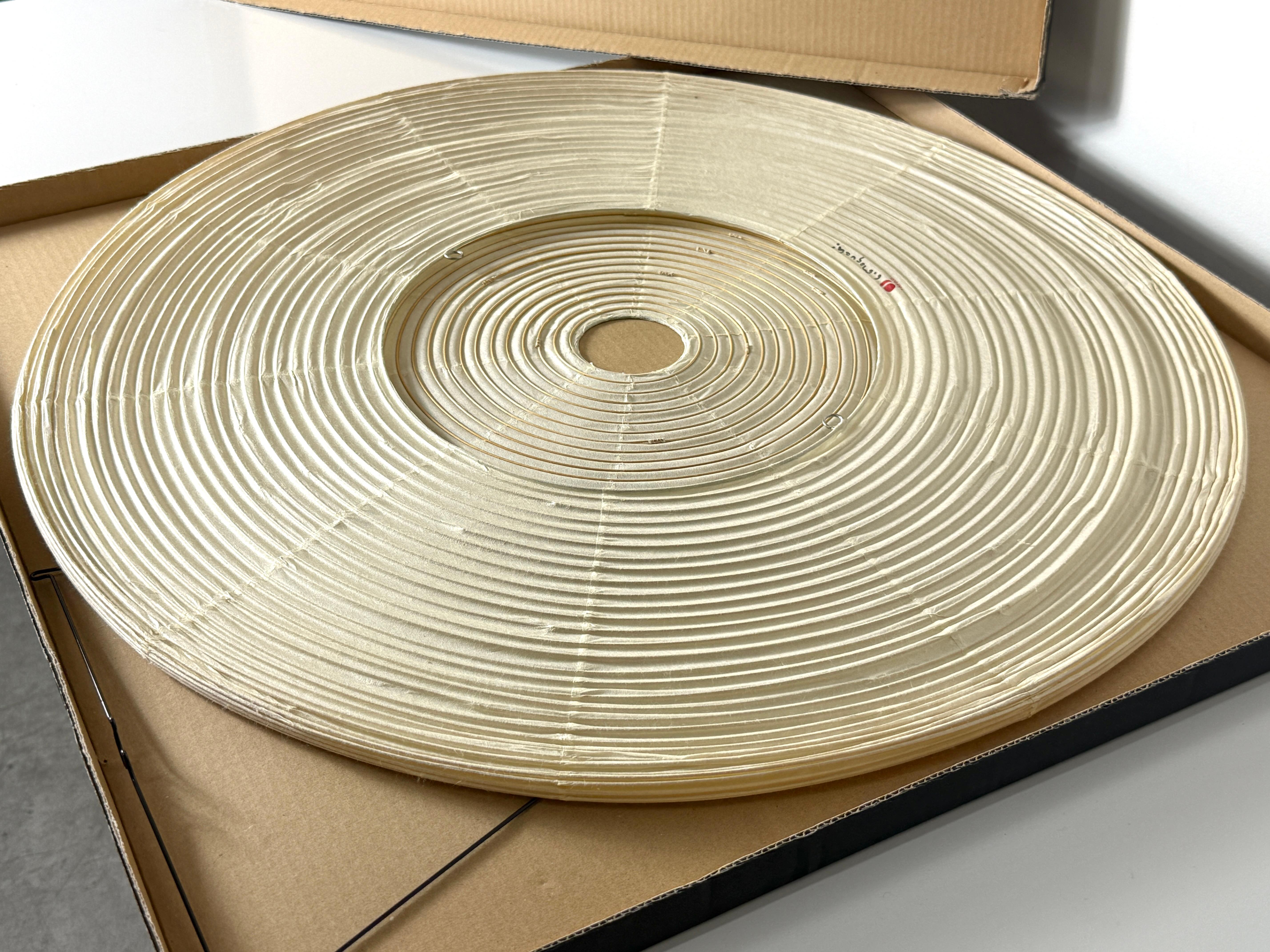 Vintage Isamu Noguchi Akari Light Sculpture 21A Pendant Saucer Lamp Unused For Sale 4