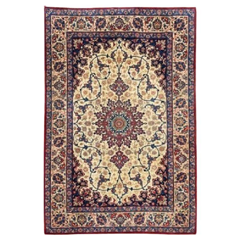 Vintage Isfahan Rug 1.55m X 1.09m For Sale