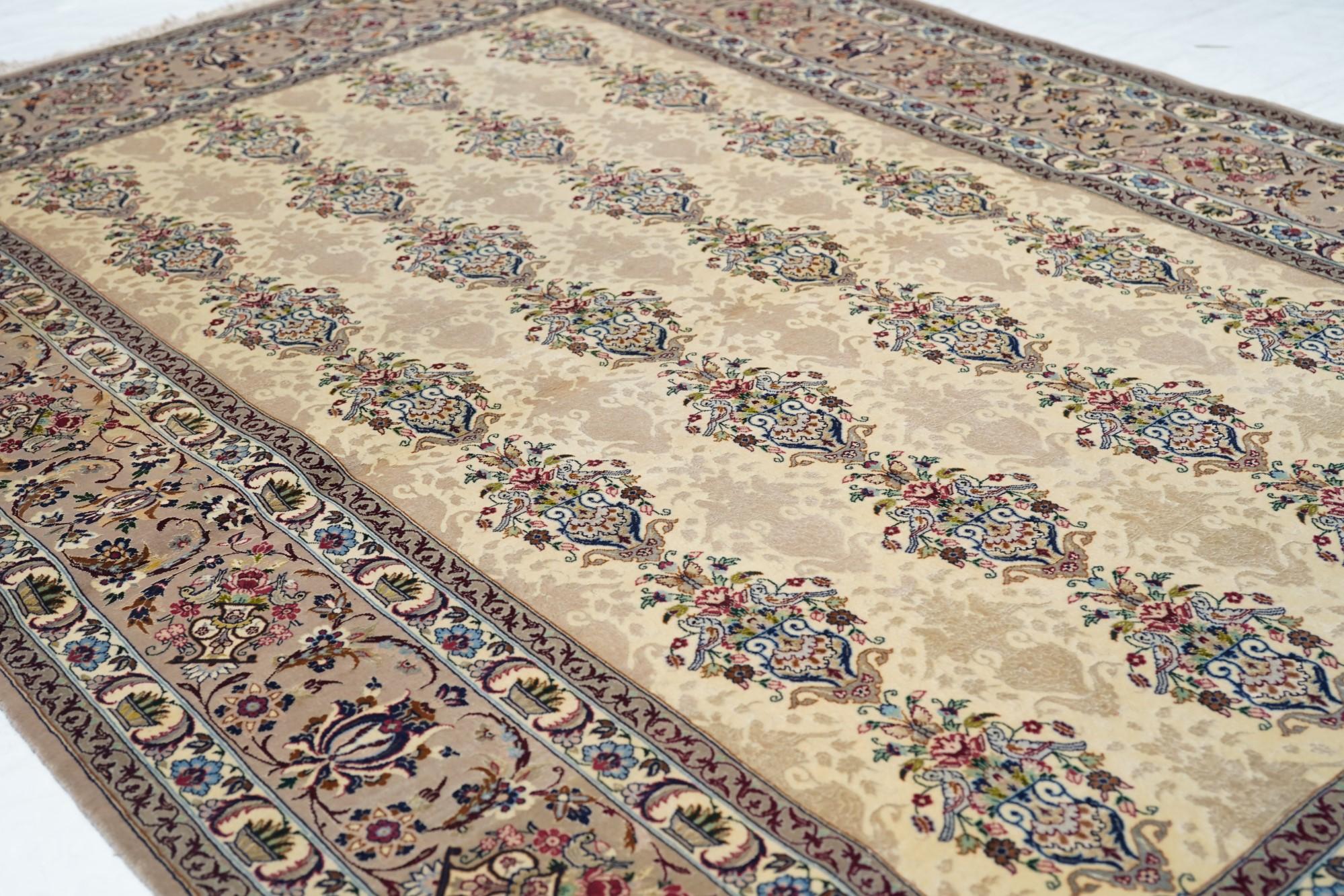 Isfahan-Teppich 5'1'' x 7'6'' im Angebot 1