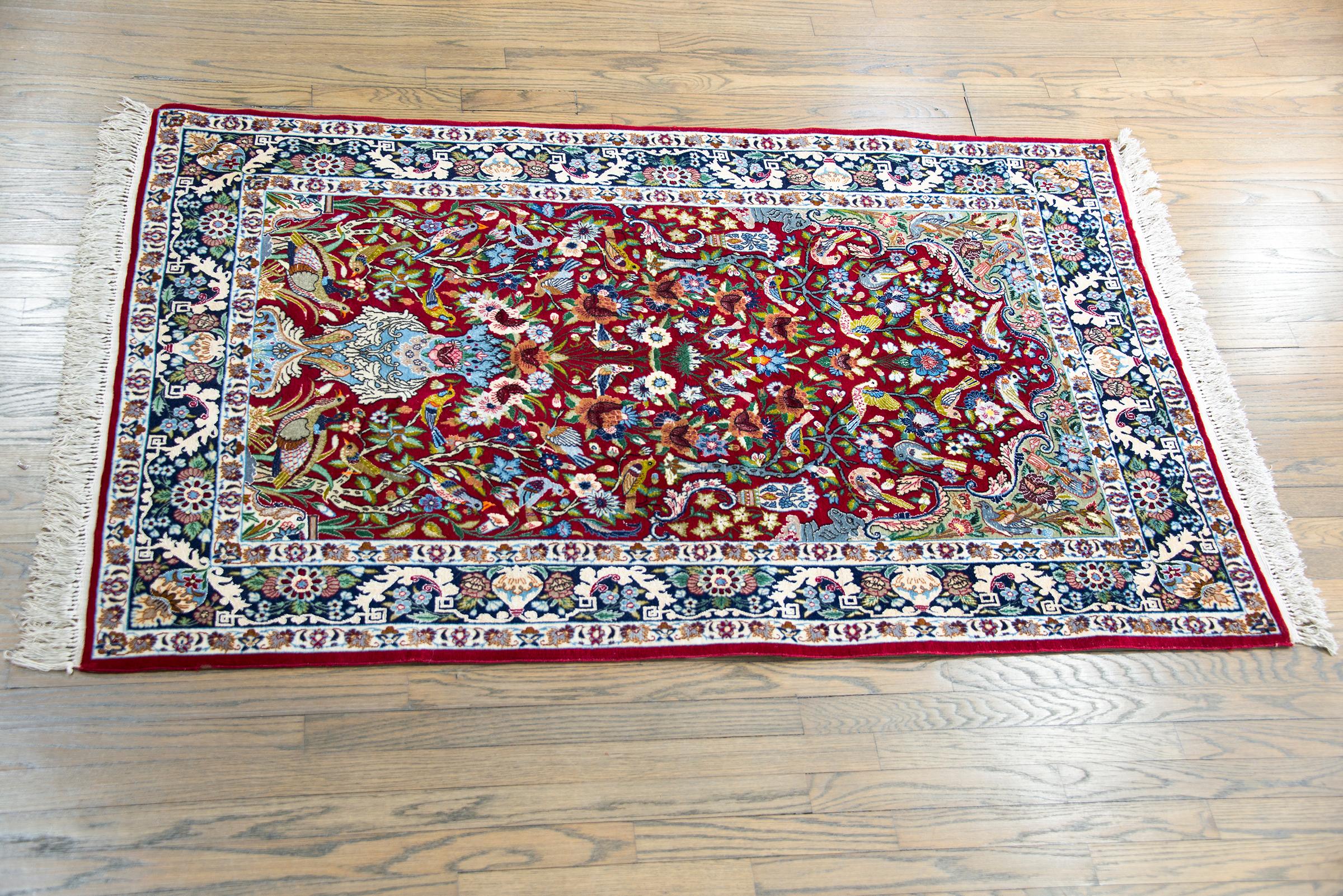 Vintage Isfahan Rug For Sale 8