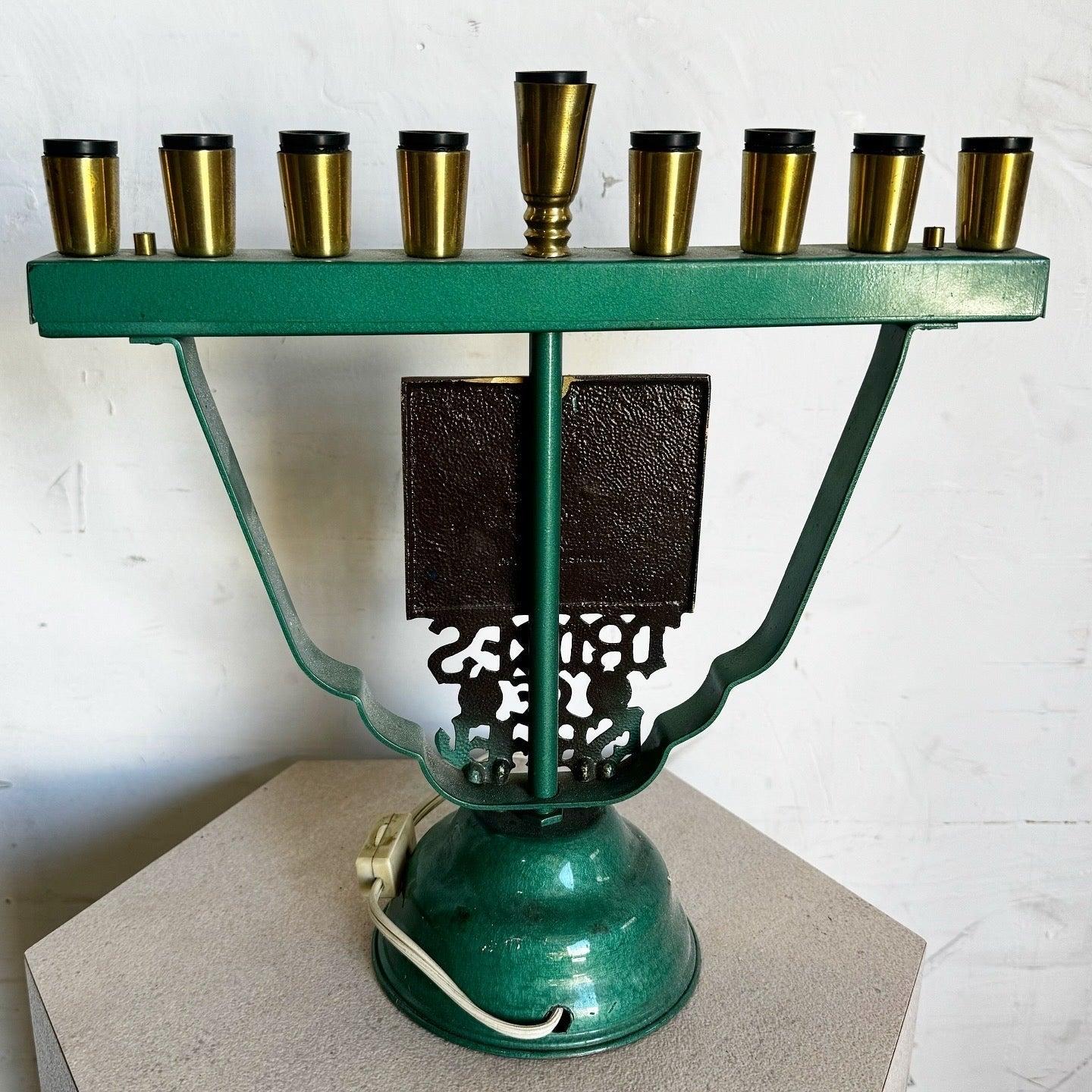 Vintage Israeli Stämme Israels Menorah/Chanukia Lampe (Messing) im Angebot