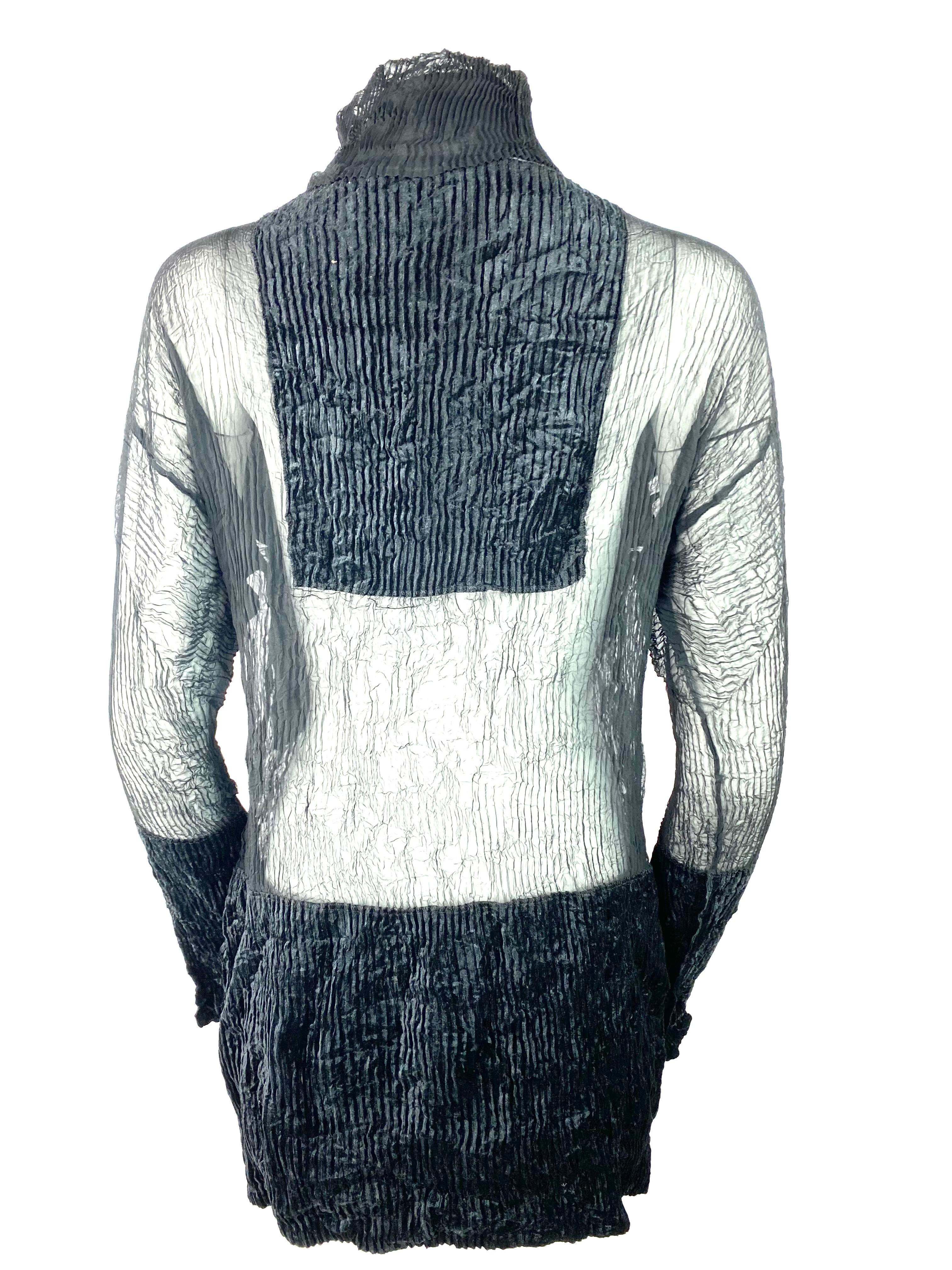 Vintage Issey Miyake Black Turtle Neck Top, Size Large In Excellent Condition For Sale In Beverly Hills, CA