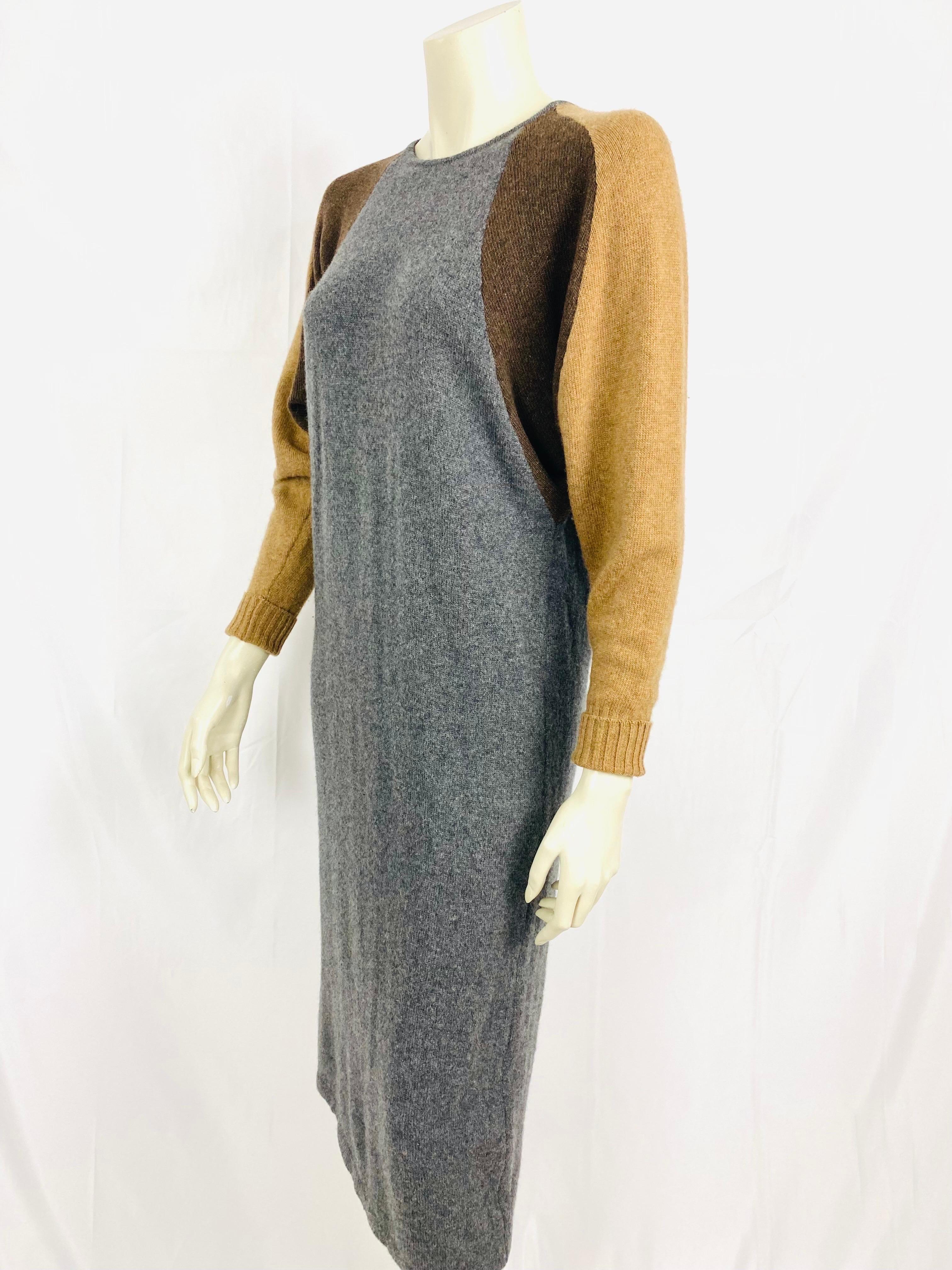 Vintage Issey Miyake cashmere sweater dress from 1980 In Good Condition For Sale In L'ESCALA, ES