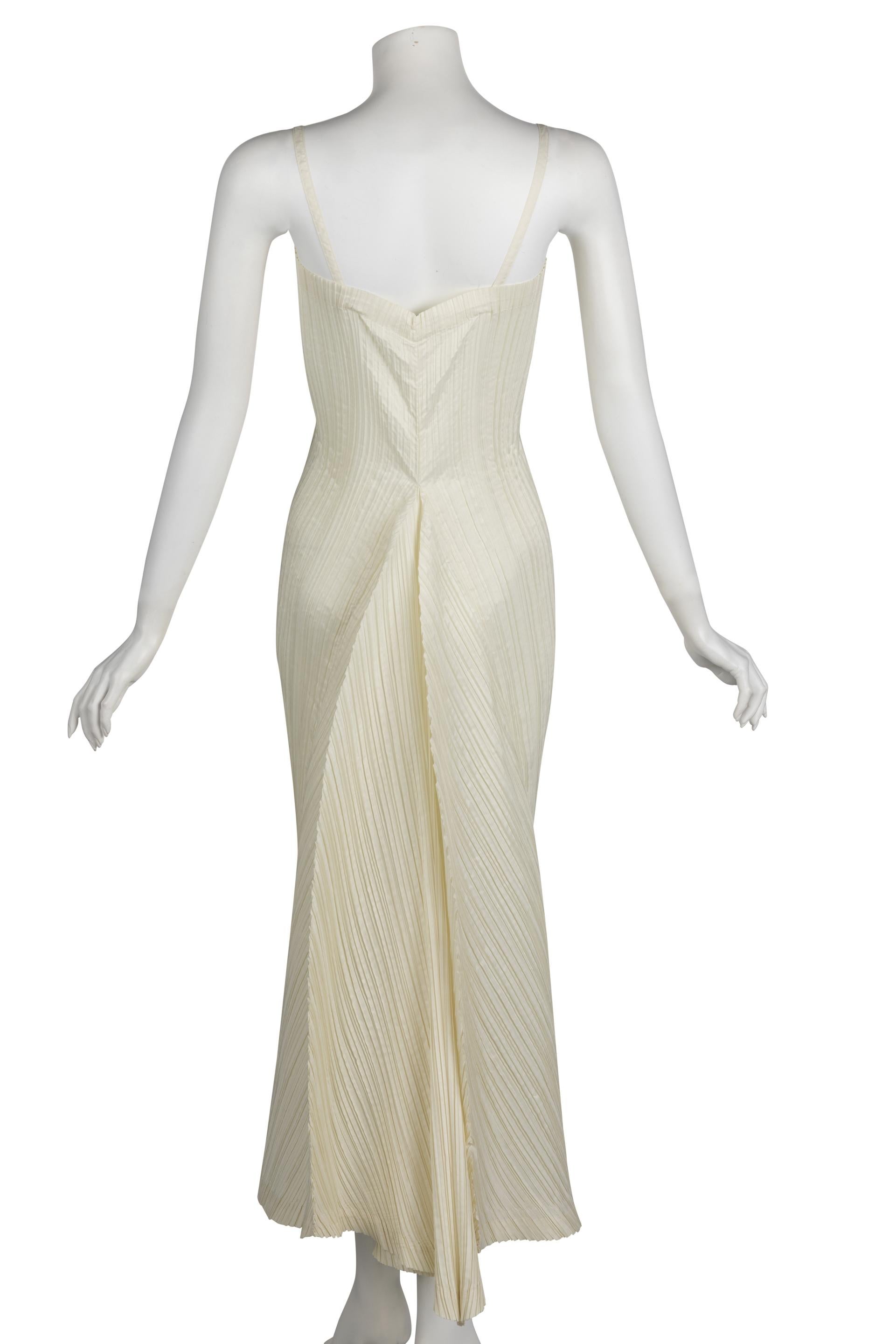 Women's  Vintage Issey Miyake Ivory Sleeveless Sculptural Dress Museum Held, 1980s 