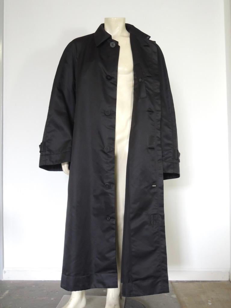 Vintage Issey Miyake Men Black Oversize Windcoat 4
