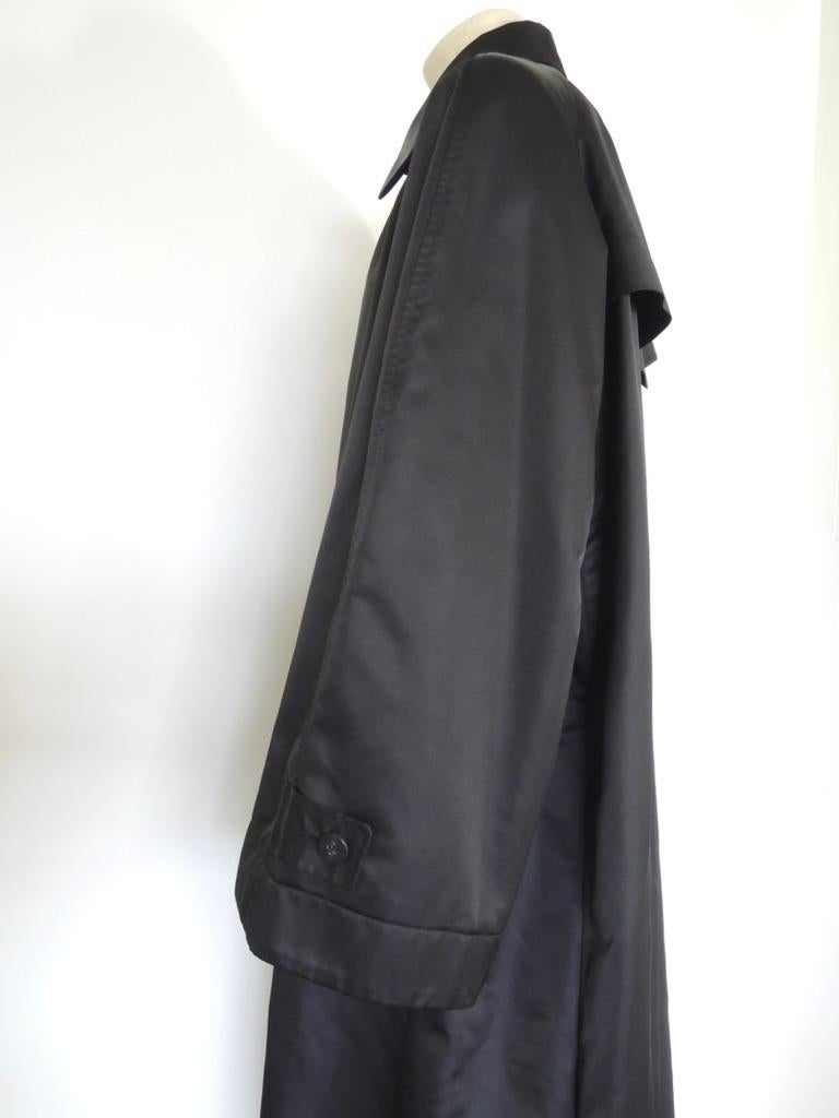 Vintage Issey Miyake Men Black Oversize Windcoat In Good Condition In Oakland, CA