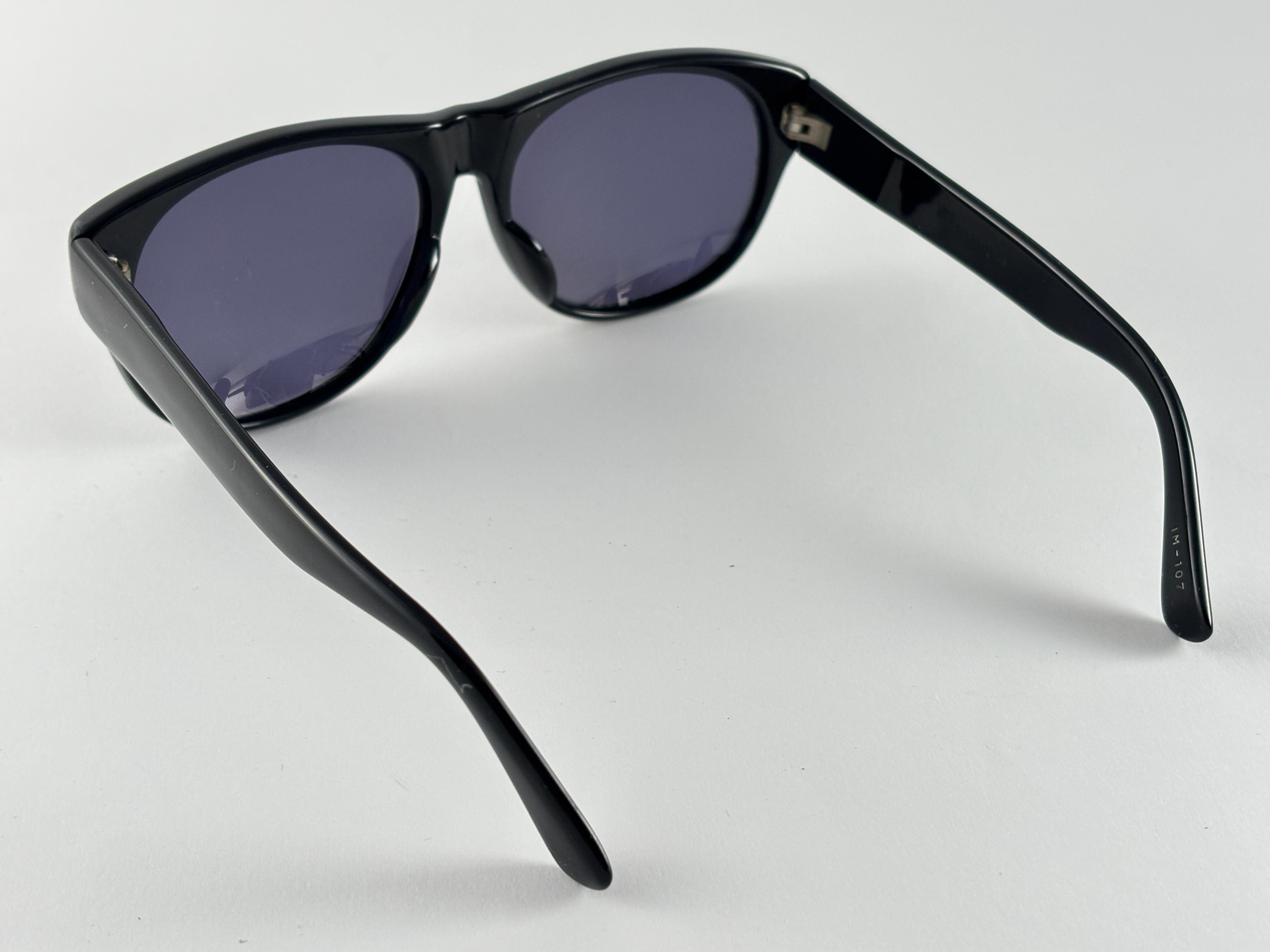 Vintage Issey Miyake Men IM 107 Oversized Black Japan Sunglasses In Excellent Condition For Sale In Baleares, Baleares