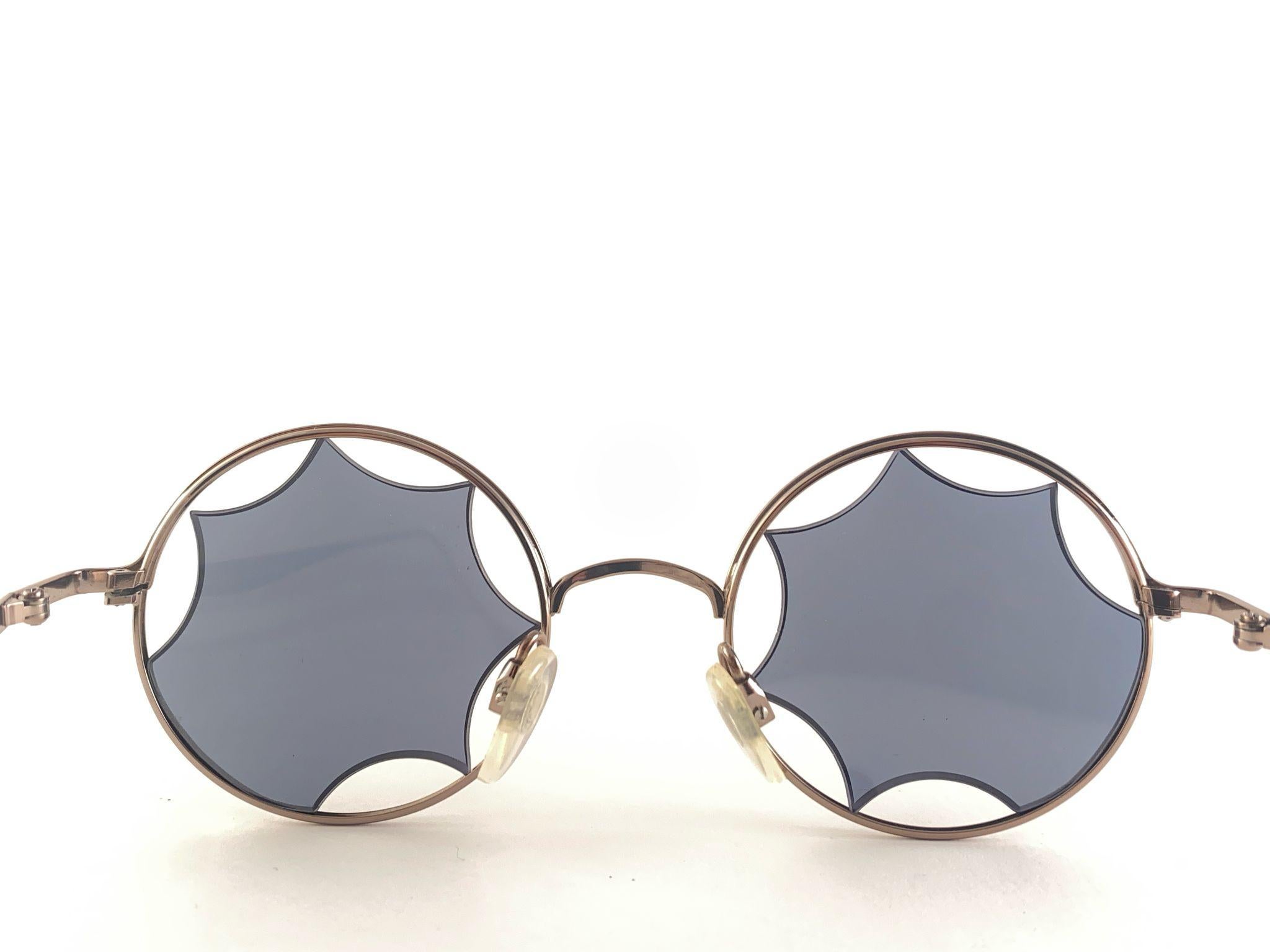 Vintage Issey Miyake Men IM 401 Spiderweb Made in Japan Sunglasses In New Condition For Sale In Baleares, Baleares