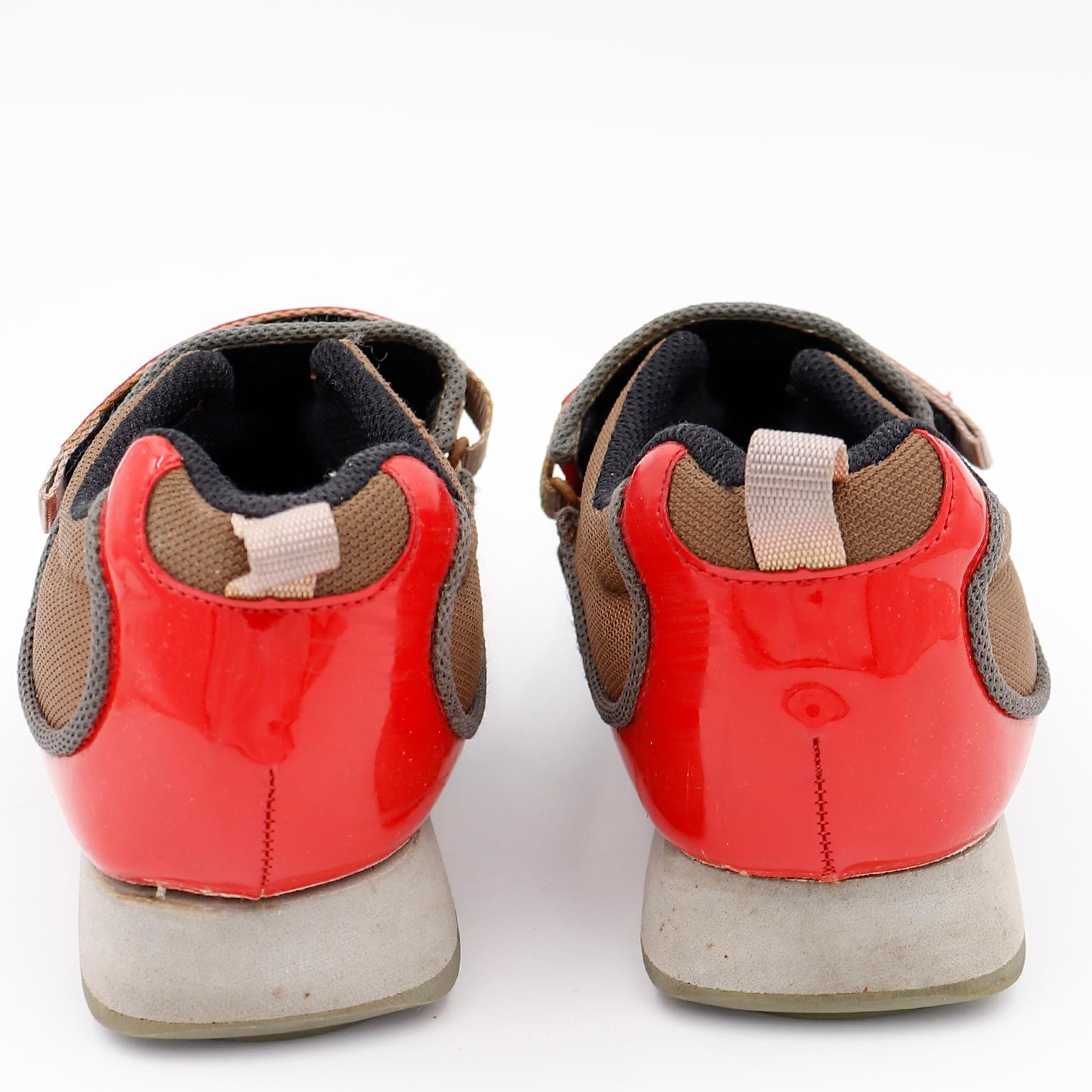 Vintage Issey Miyake Pleats Please Rot & Grün Flügelspitze Stil Schuhe im Zustand „Gut“ im Angebot in Portland, OR