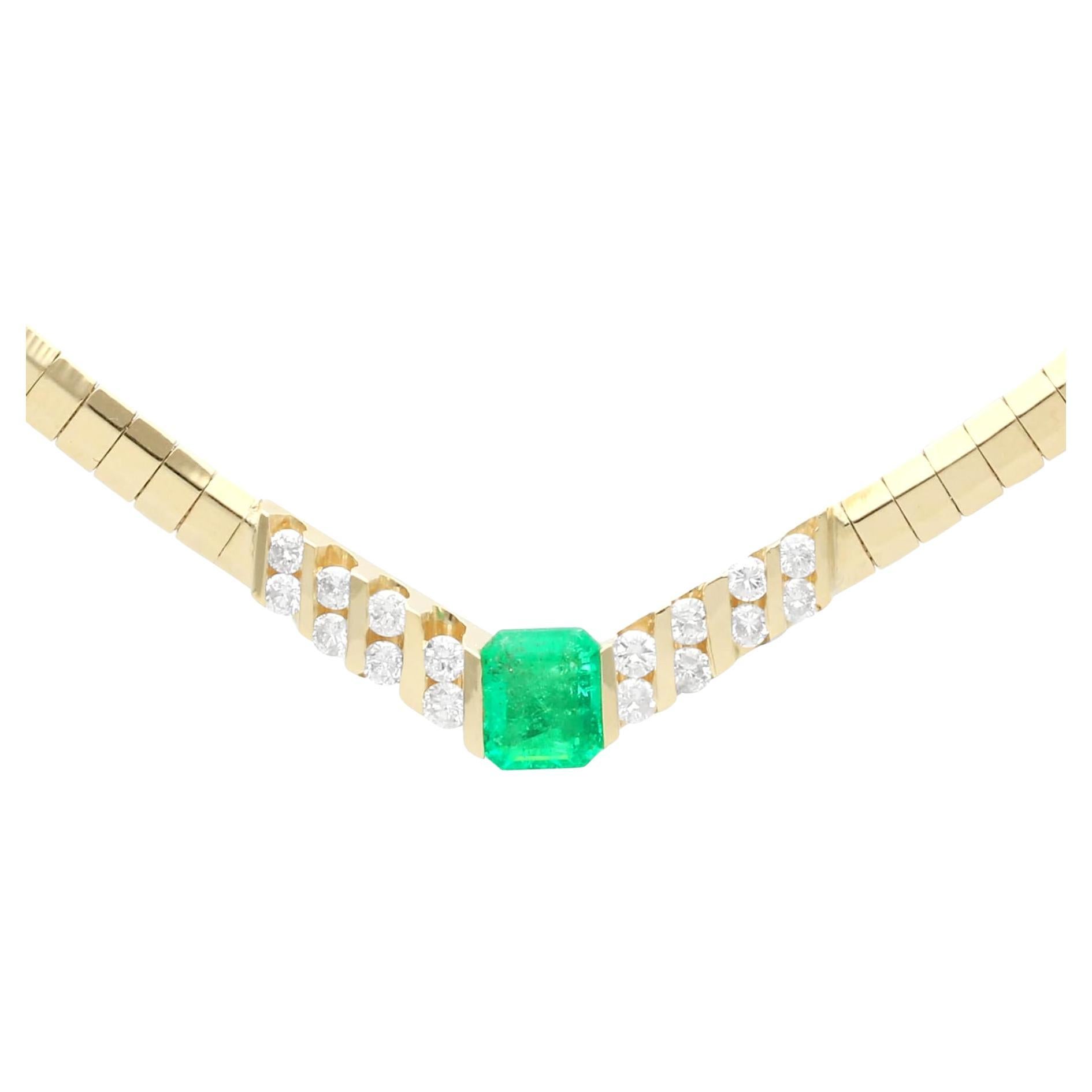 Vintage Italian 0.95ct Emerald and 0.45 ct Diamond, 14ct Yellow Gold Collarette  For Sale