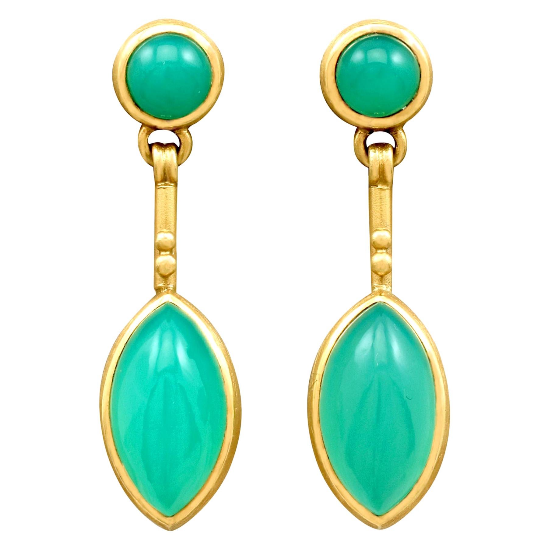 Vintage Italian 10.54 Carat Chrysoprase and Gold Drop Earrings, circa 1970