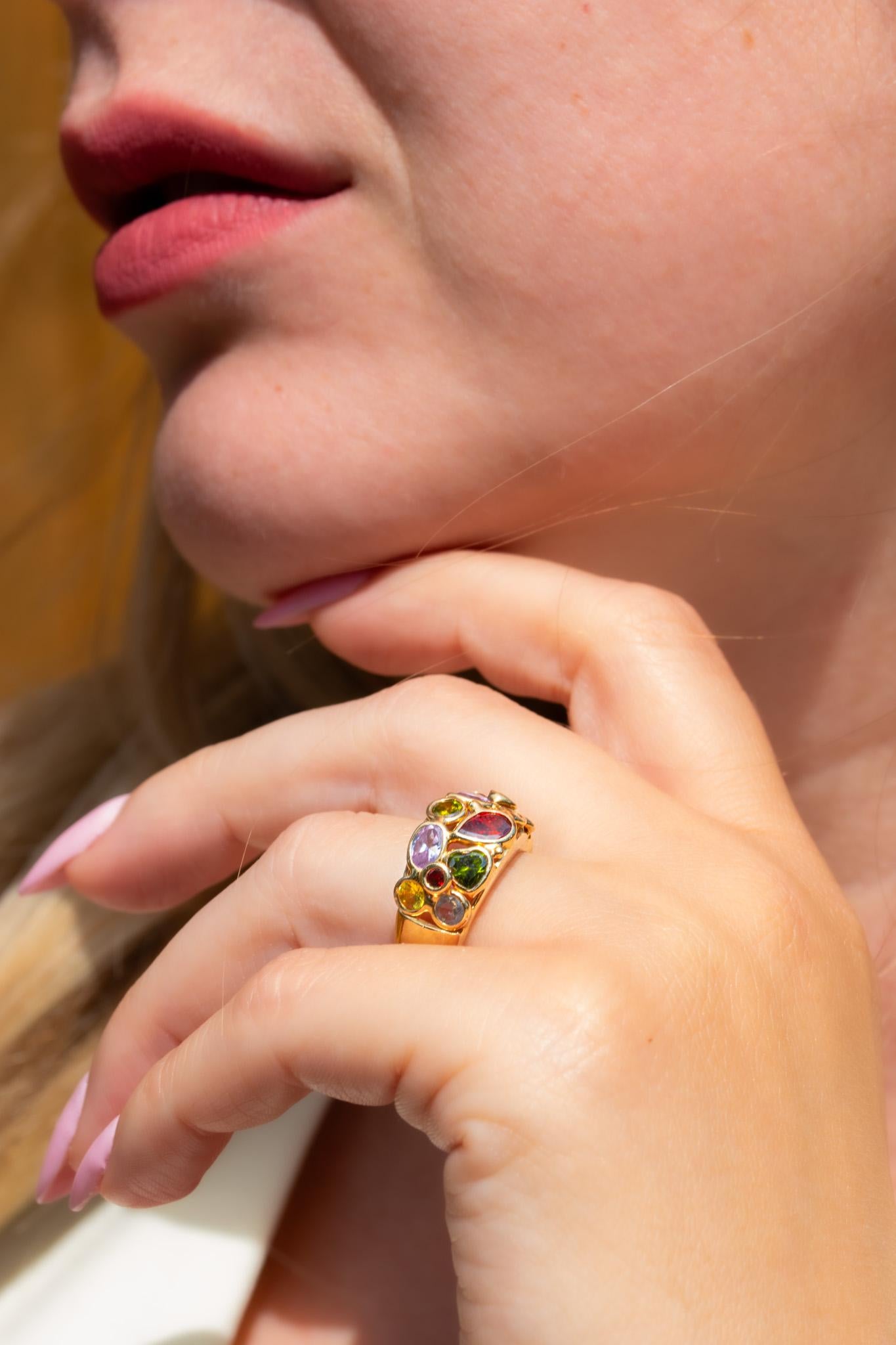 Anello Vintage By in oro 14 ct. con più pietre preziose In condizioni buone in vendita a Portland, England
