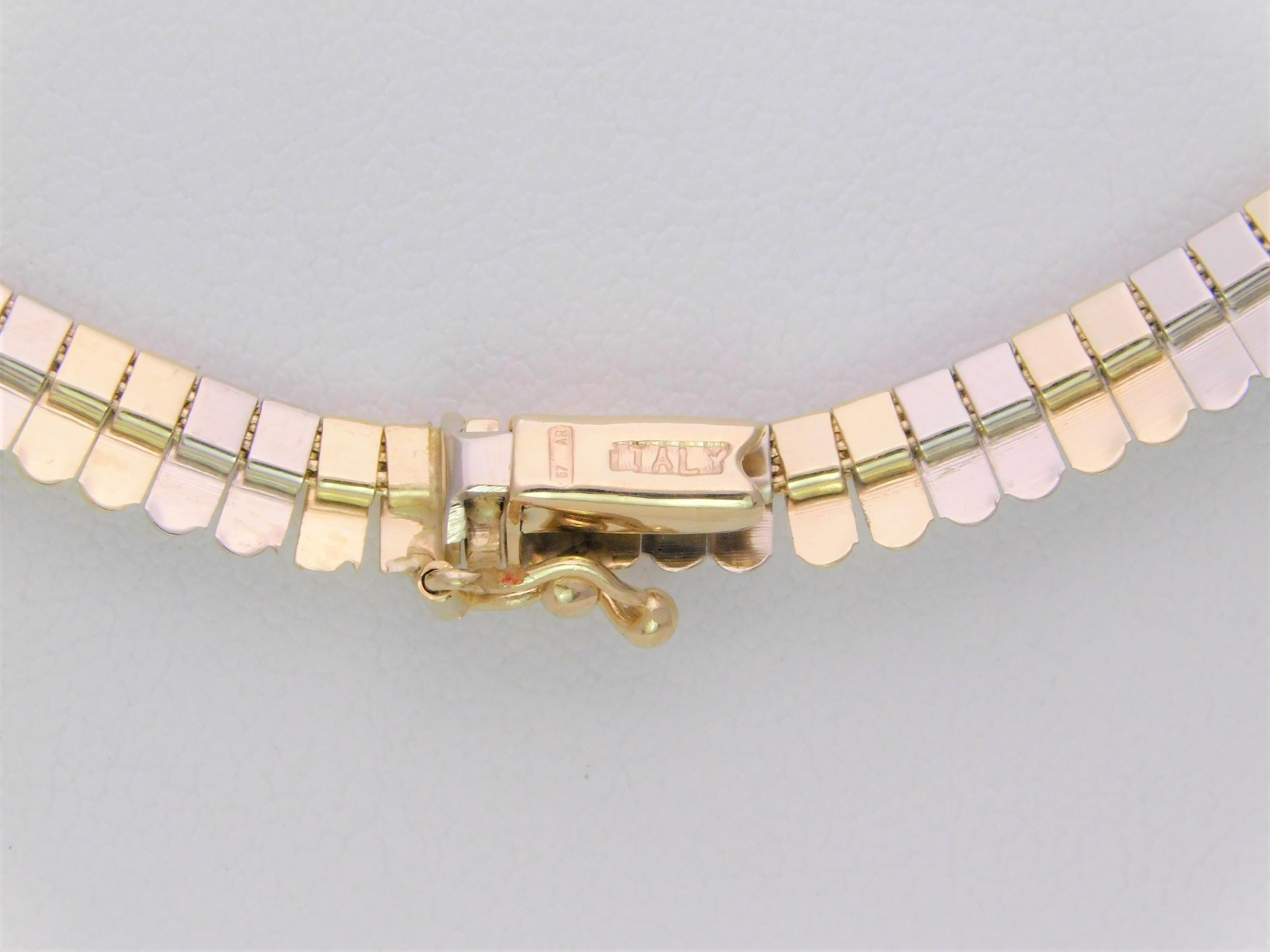 Vintage Italian 14 Karat Gold Feather Necklace For Sale 3