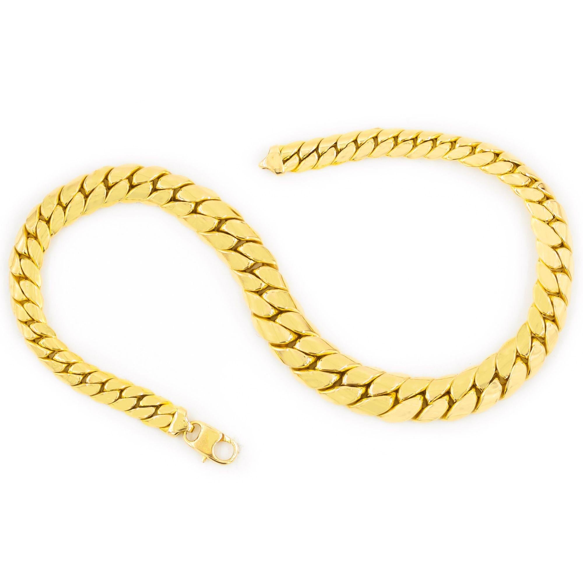20th Century Vintage Italian 14k Gold Herringbone Graduated Chain Link Necklace